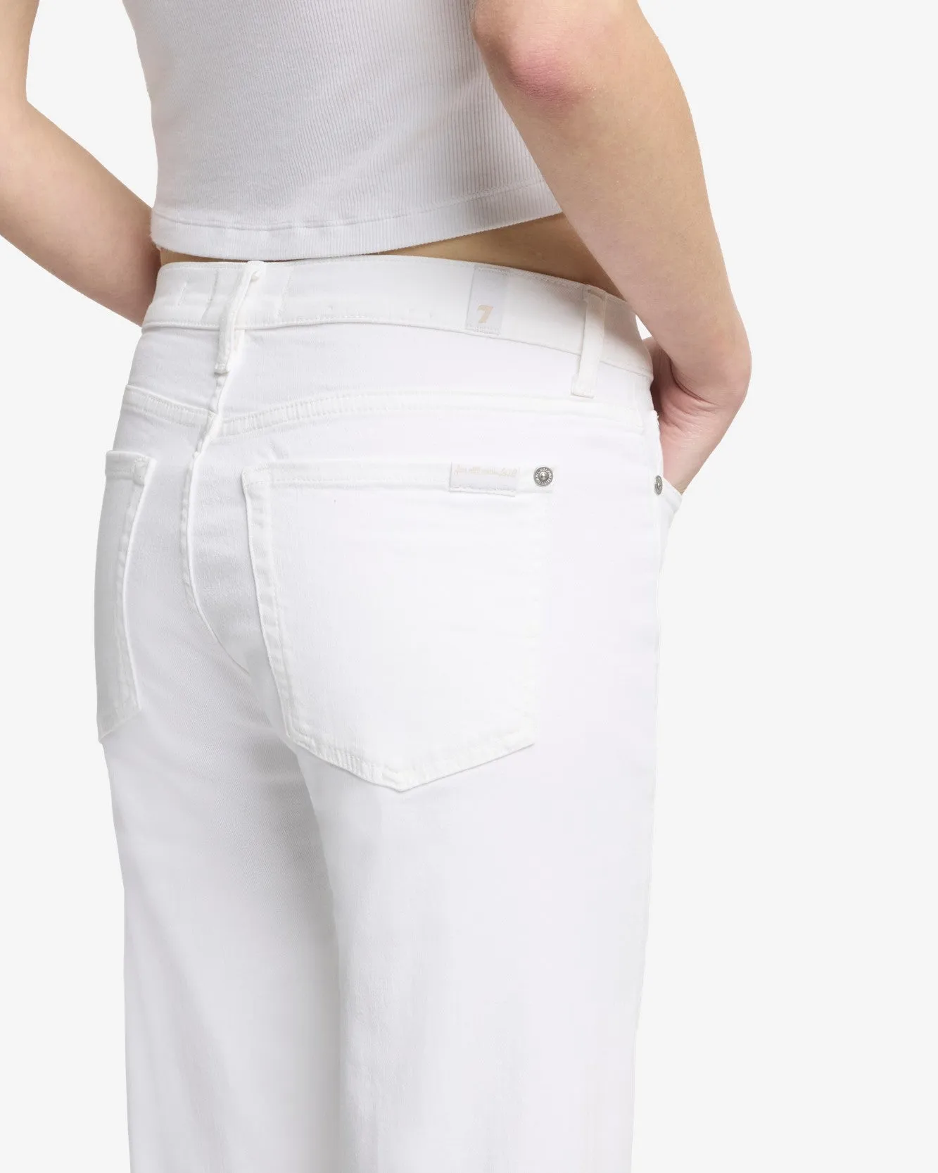 Slim Illusion Twisted Seam Tailorless Dojo in Shell sold by 7 For All Mankind product image thumbnail 4