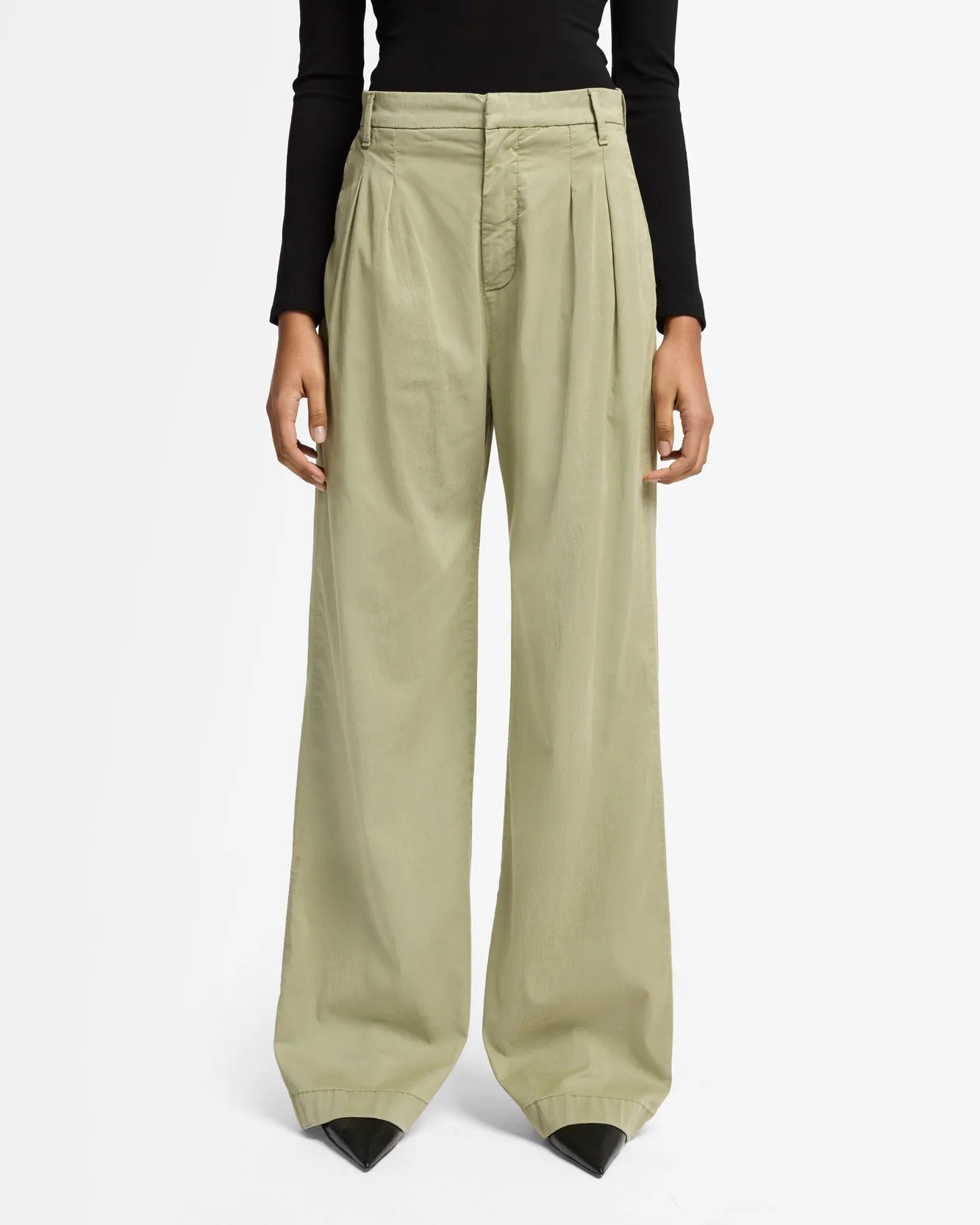 Pleated Chino in Palm sold by 7 For All Mankind product image thumbnail 3