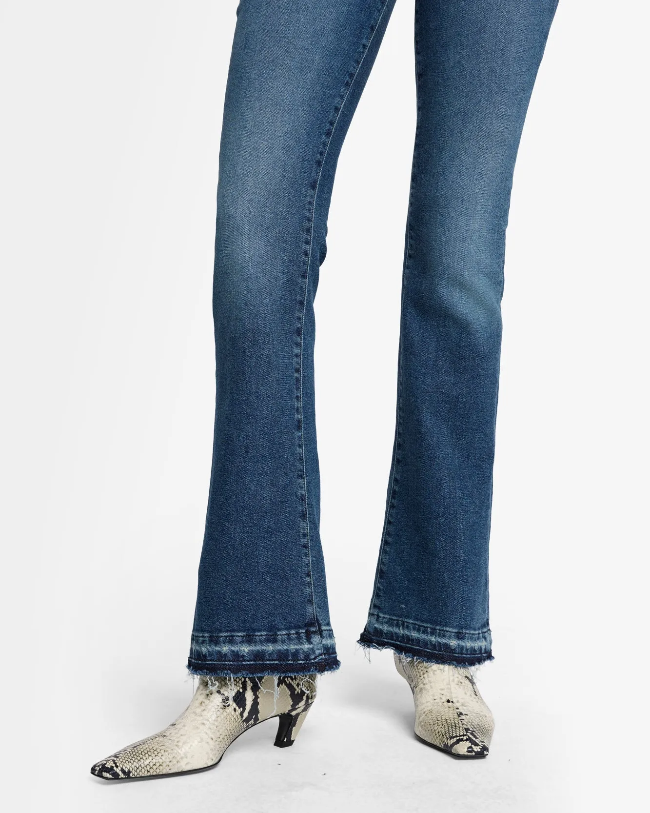 Tailorless Luxe Vintage Bootcut in Bay sold by 7 For All Mankind product image thumbnail 4