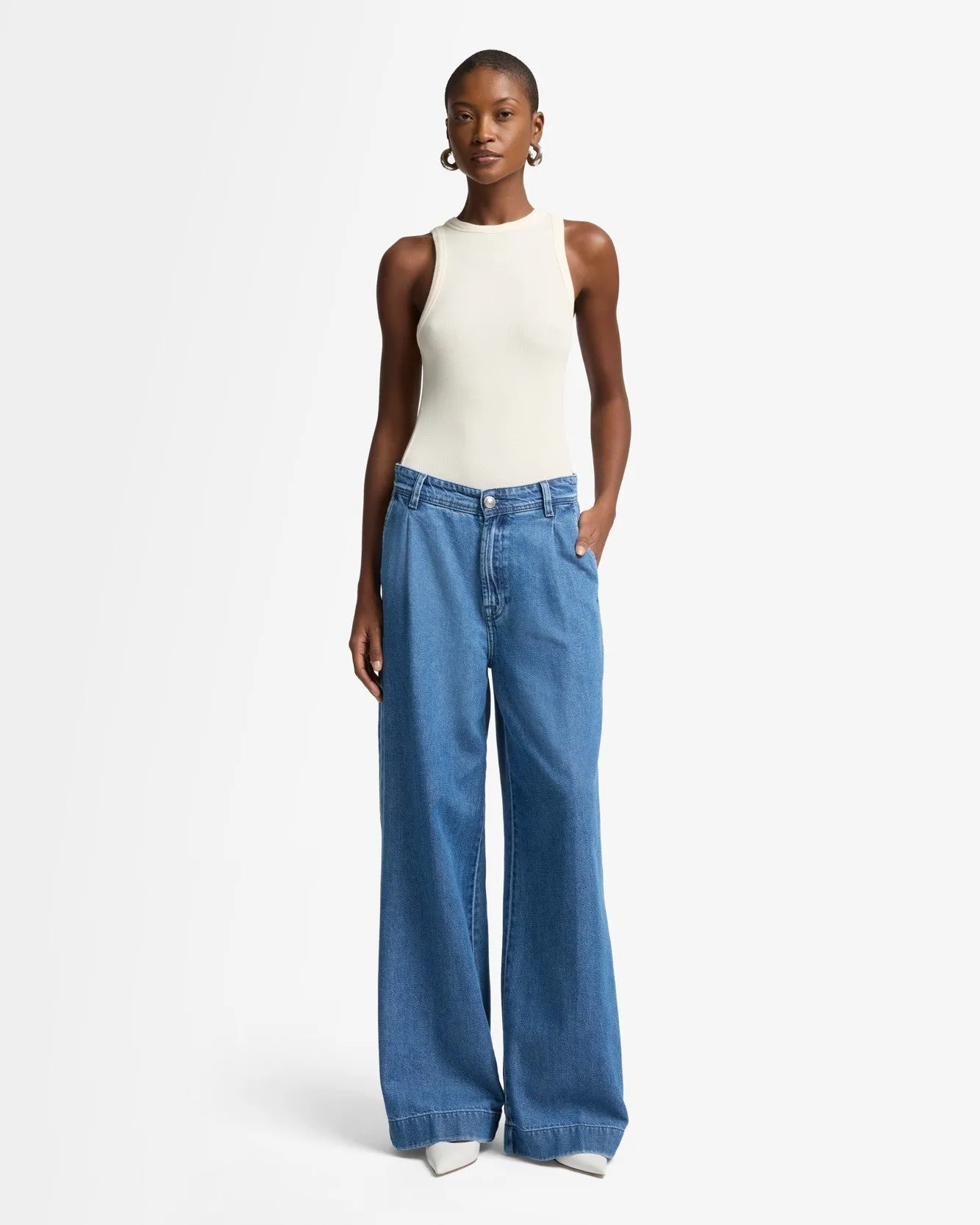 Weightless Pleated Denim Trouser in Hilo sold by 7 For All Mankind product image thumbnail 2