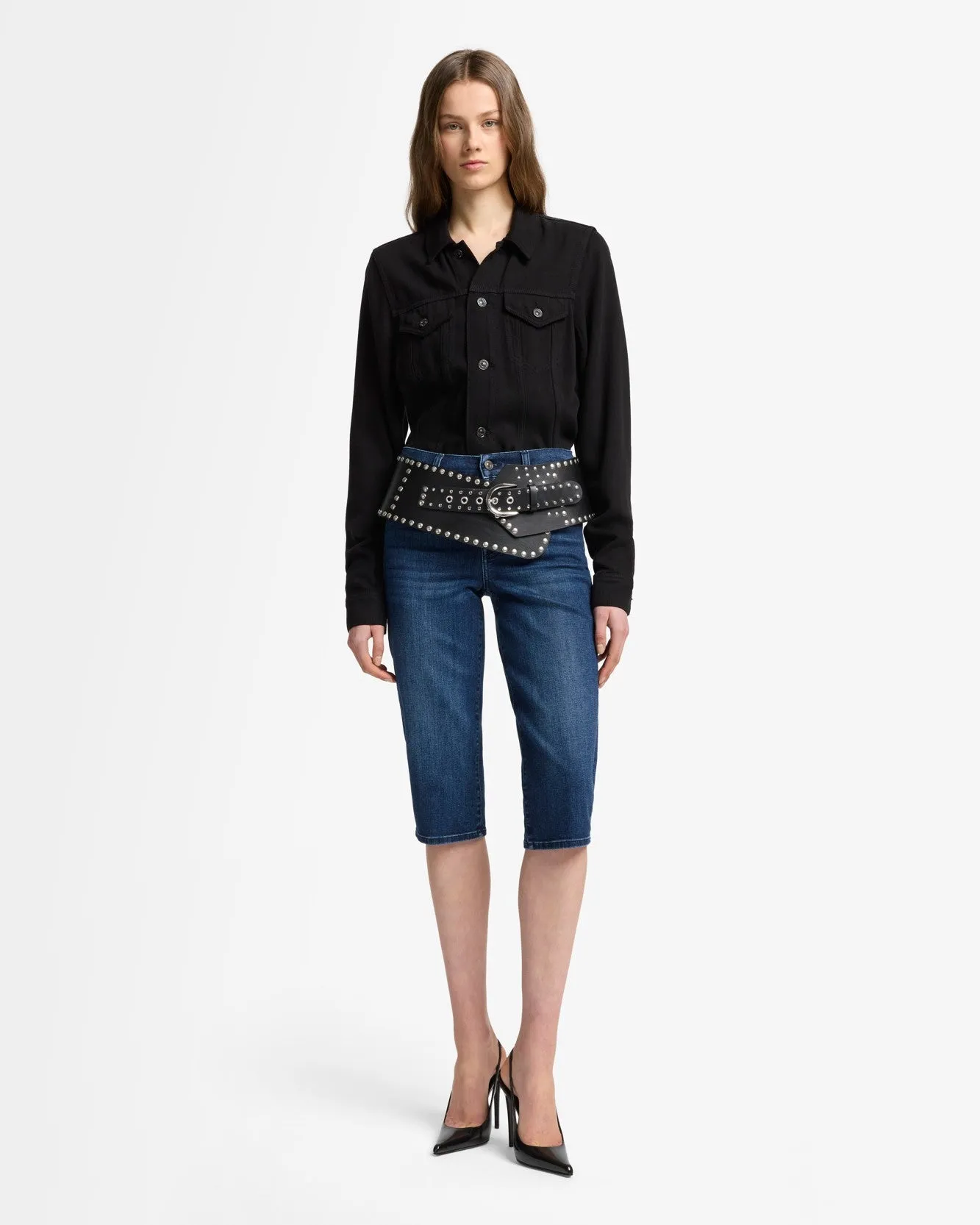Slim Illusion Capri in Soho Dark sold by 7 For All Mankind product image thumbnail 2