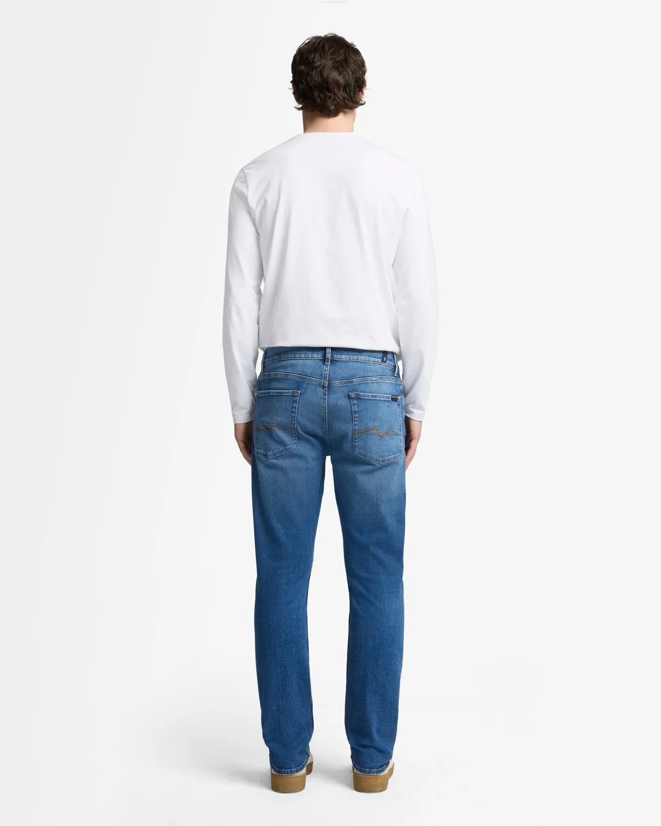 Luxe Performance The Straight in Vernon sold by 7 For All Mankind product image thumbnail 5