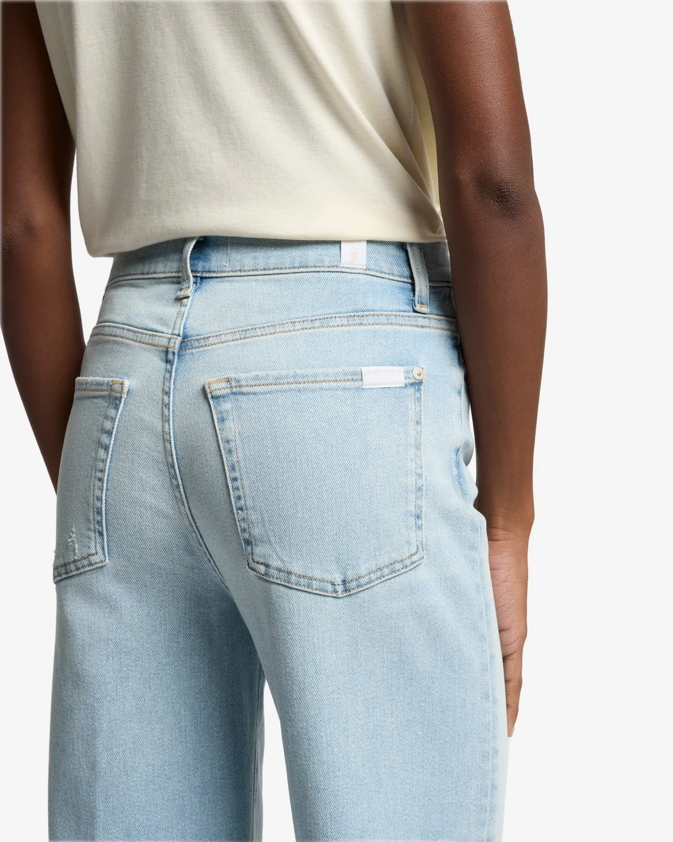 Luxe Vintage Ultra High Rise Cropped Jo in Sunset Beach sold by 7 For All Mankind product image thumbnail 4