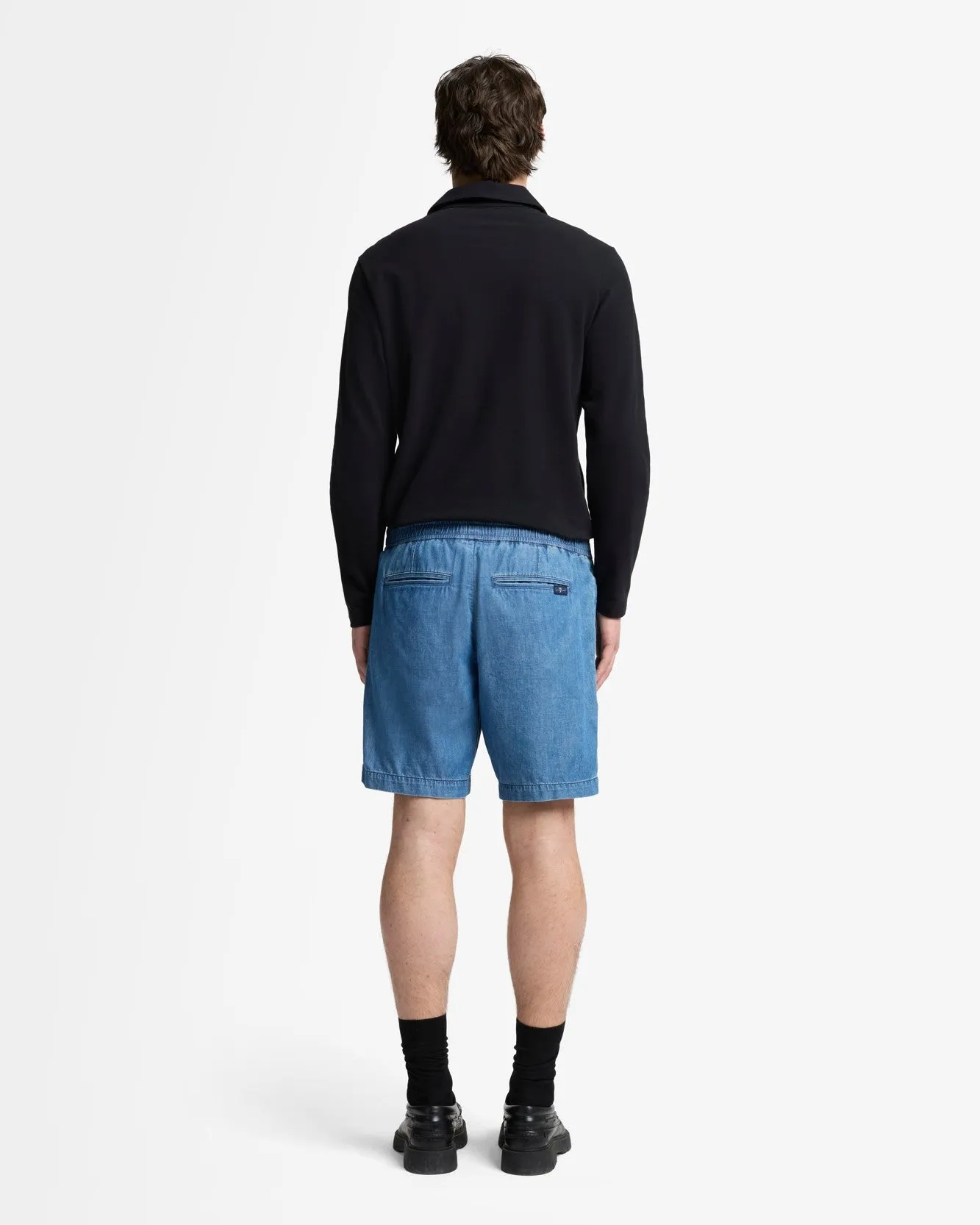 Leisure Denim Jogger Short in Seabrook sold by 7 For All Mankind product image thumbnail 5