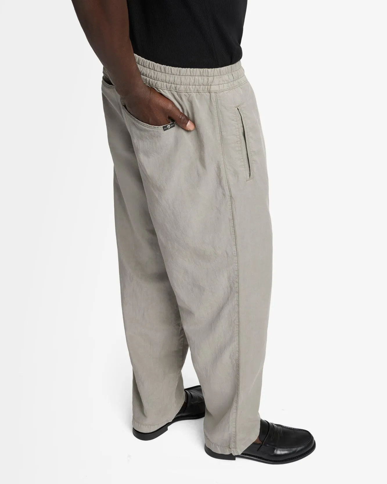 Linen Blend Jogger Pant in Sage sold by 7 For All Mankind product image thumbnail 4