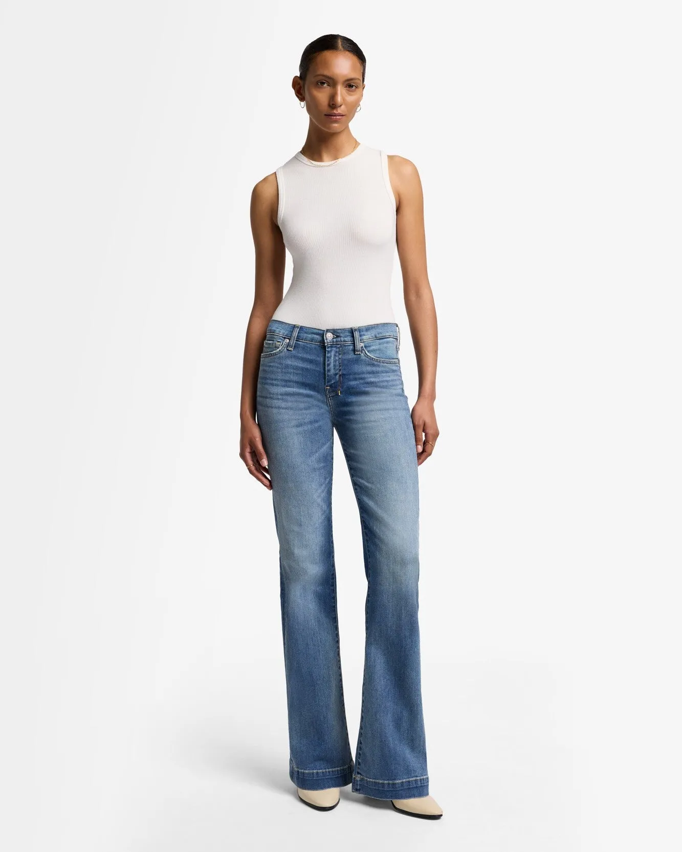 Short Inseam Dojo in Driftwood sold by 7 For All Mankind product image thumbnail 3