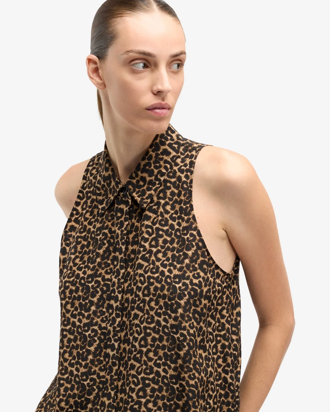 Sleeveless Silk Button Down in Leo sold by 7 For All Mankind product image thumbnail 4
