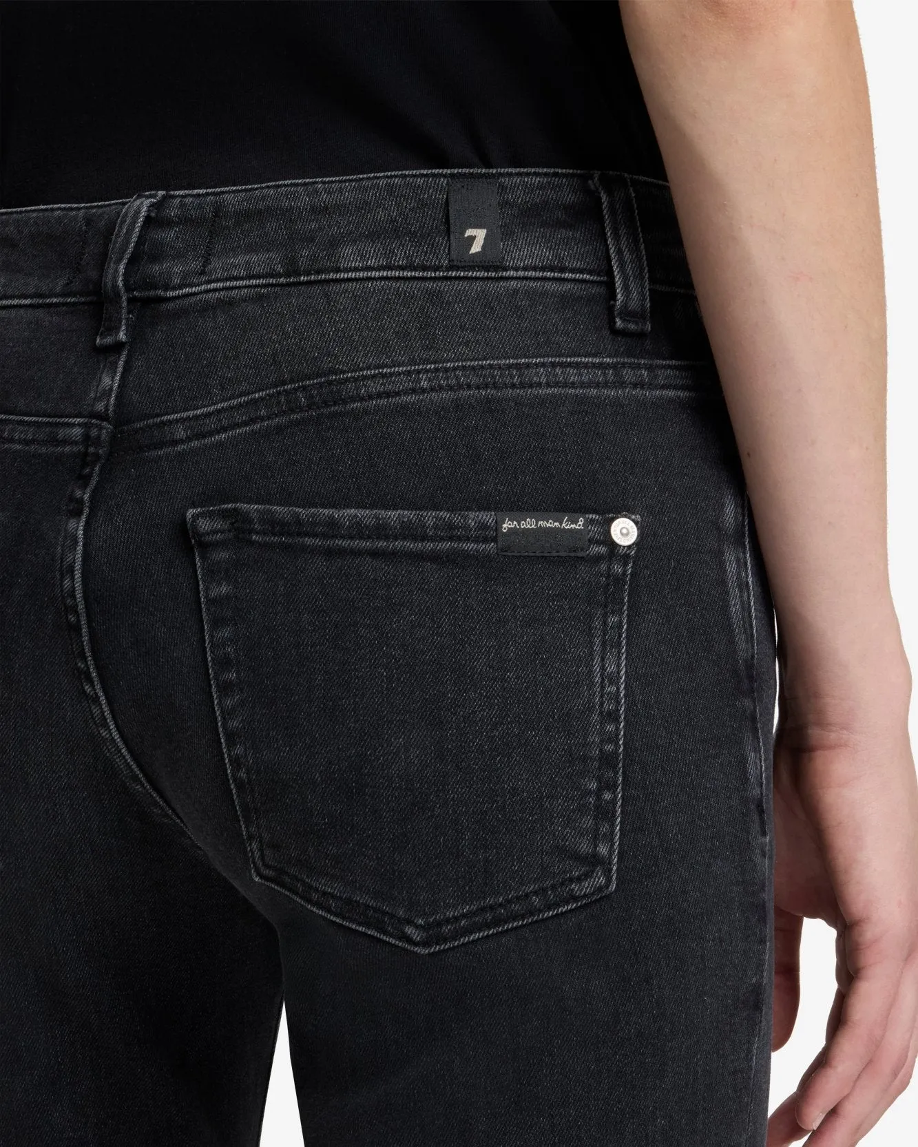 Luxe Vintage Calie Straight Ankle in Bottomline sold by 7 For All Mankind product image thumbnail 4