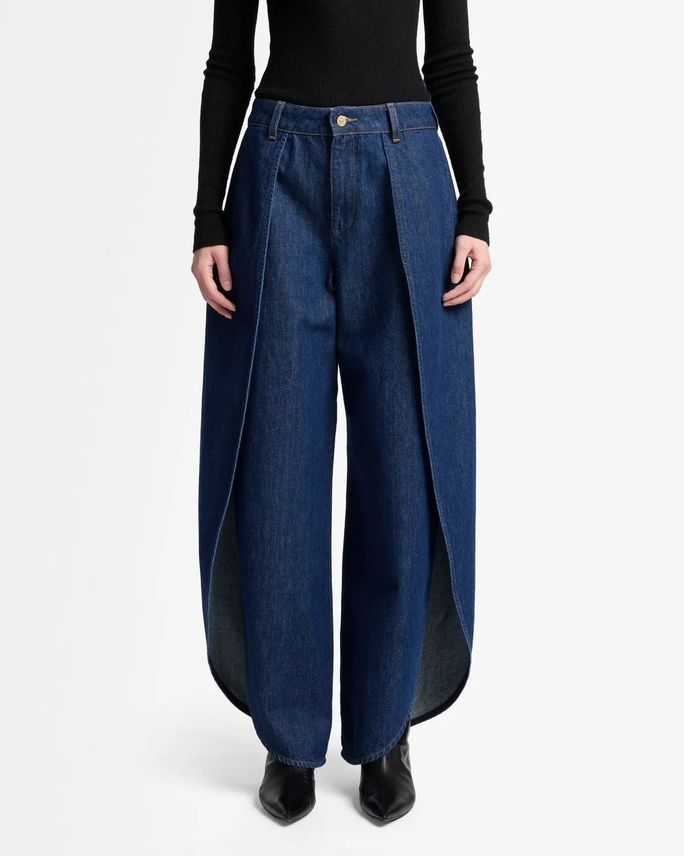 Mankind Tulip Barrel in Blue Petal sold by 7 For All Mankind product image thumbnail 3