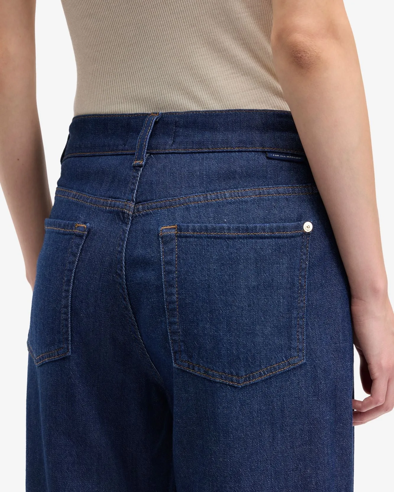 Weightless Denim Lotta in Halona sold by 7 For All Mankind product image thumbnail 4