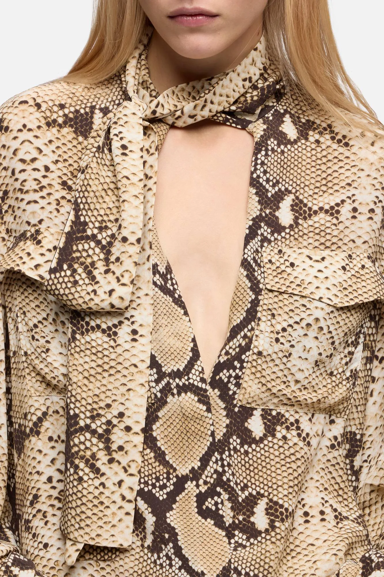 BALLOON SLEEVE BLOUSE in Viscose Snake sold by 7 For All Mankind product image thumbnail 4