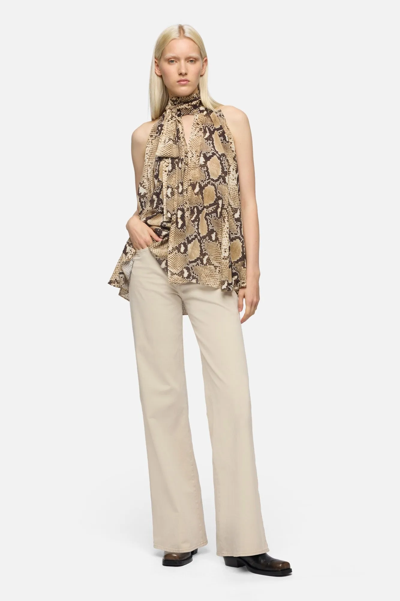 LOTTA in Comfort Twill Clay sold by 7 For All Mankind product image thumbnail 2