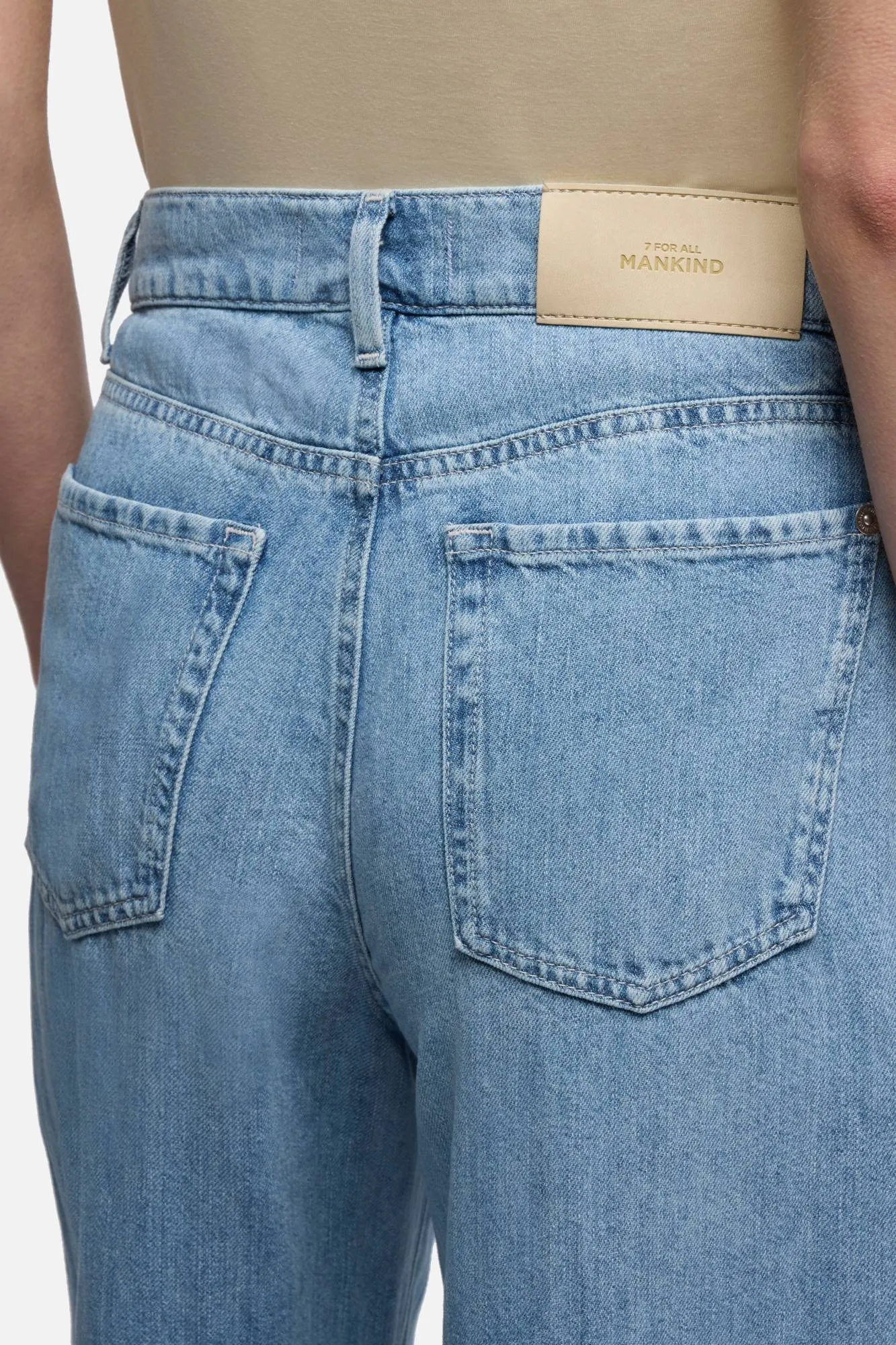 TAILORLESS LOTTA in Indigo Linen Iris sold by 7 For All Mankind product image thumbnail 4