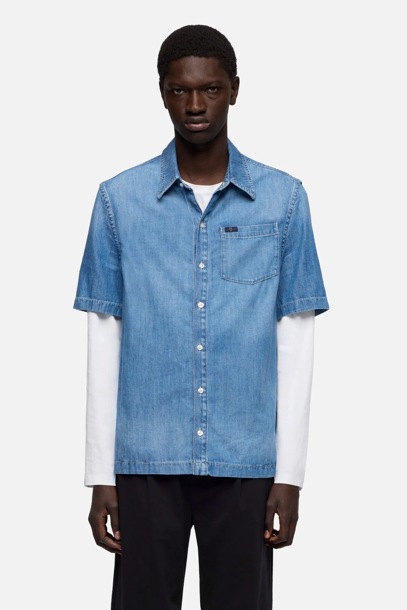 SHORT SLEEVE BUTTON UP SHIRT in Denim Gold River sold by 7 For All Mankind product image thumbnail 3