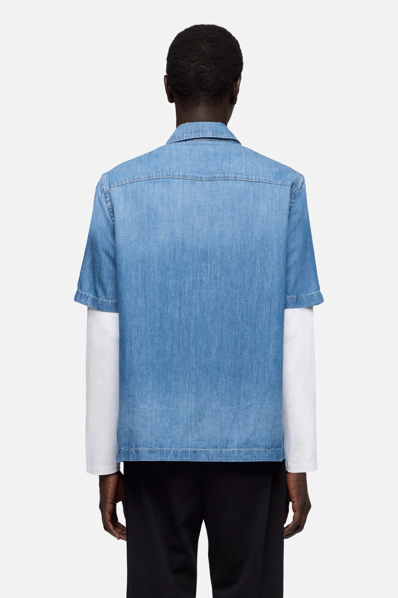 SHORT SLEEVE BUTTON UP SHIRT in Denim Gold River sold by 7 For All Mankind product image thumbnail 5