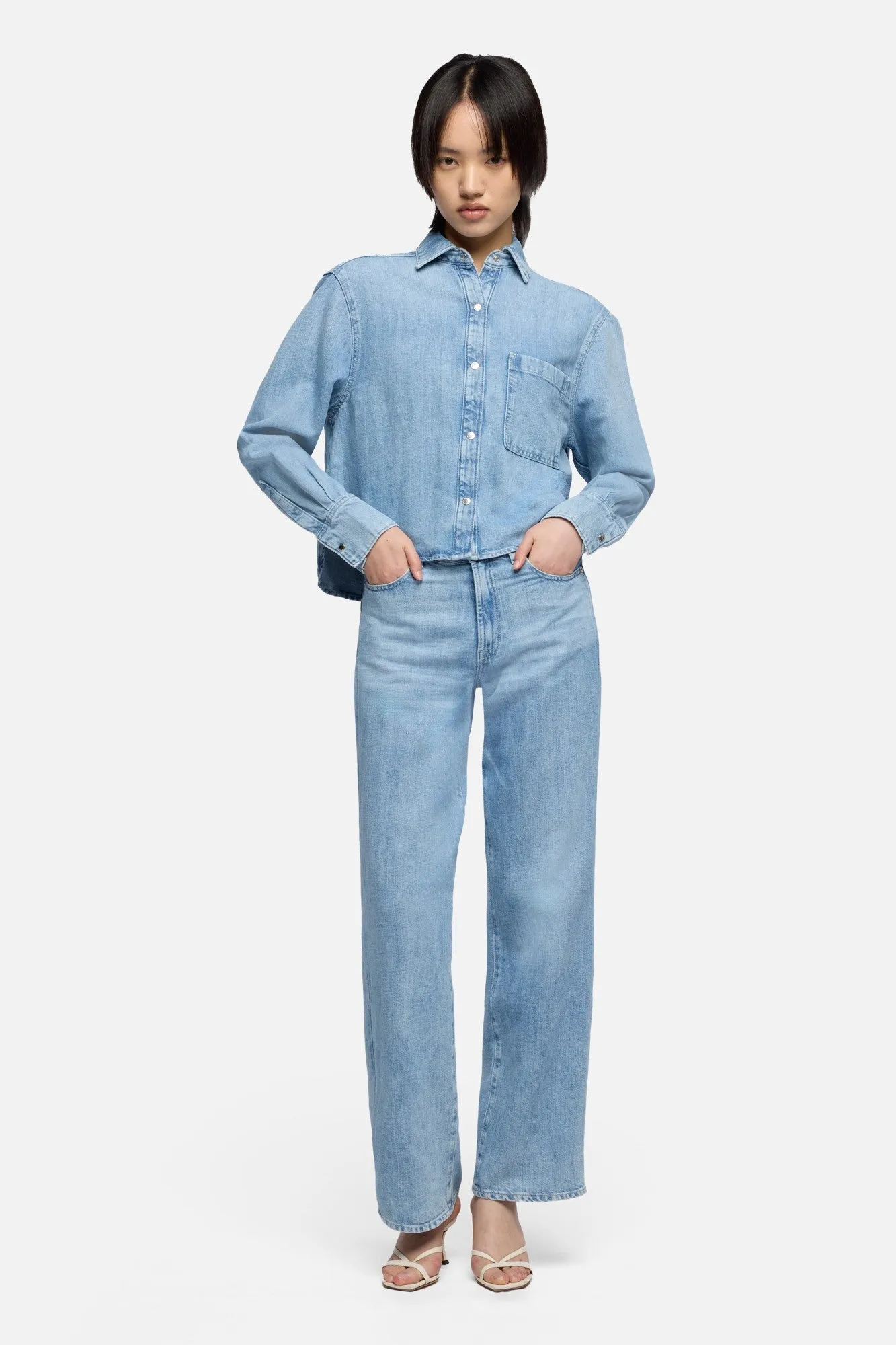 STOVEPIPE STRAIGHT in Indigo Linen Iris sold by 7 For All Mankind product image thumbnail 2