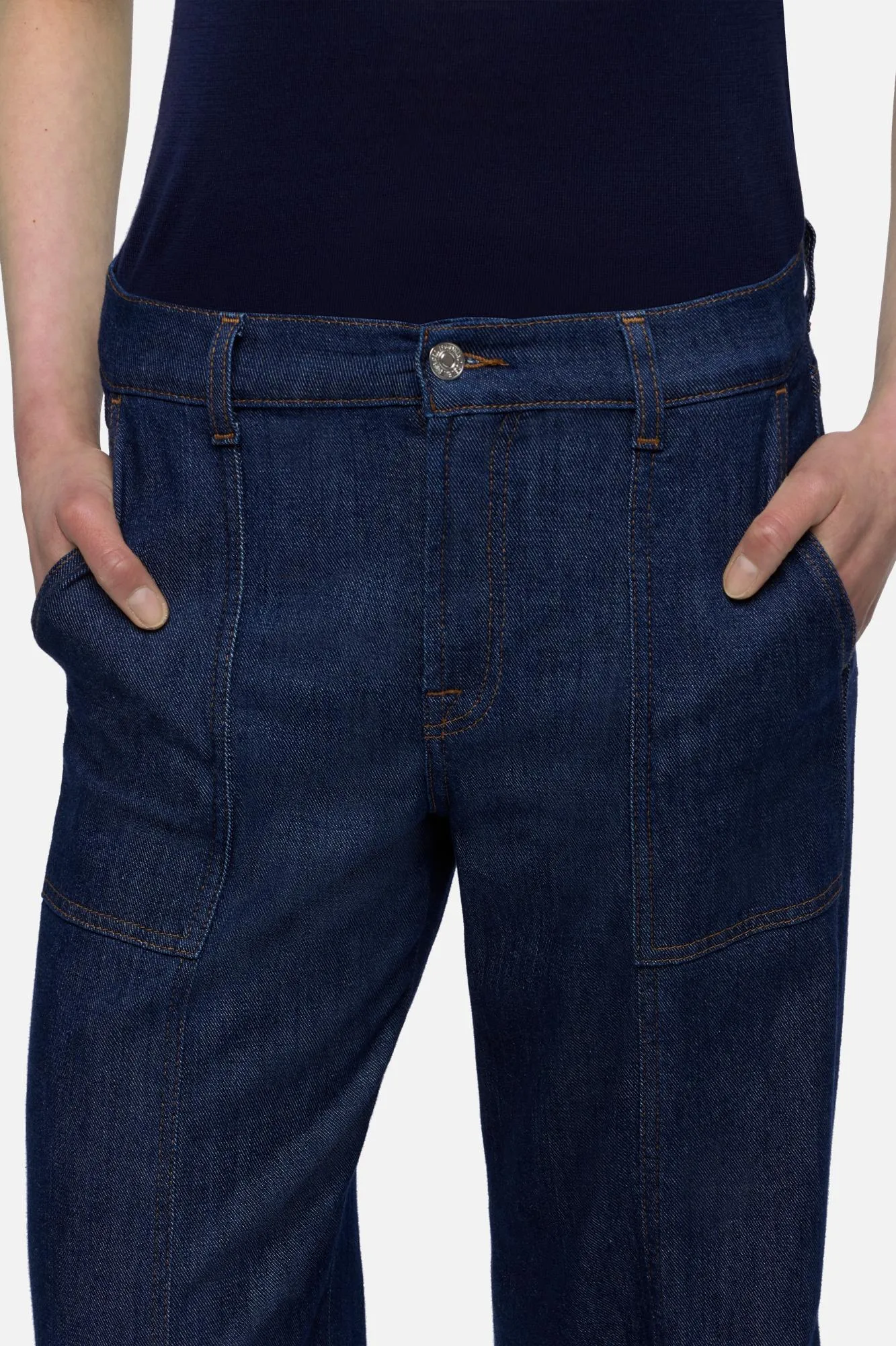 UTILITY LOTTA in Weightless Halona sold by 7 For All Mankind product image thumbnail 4