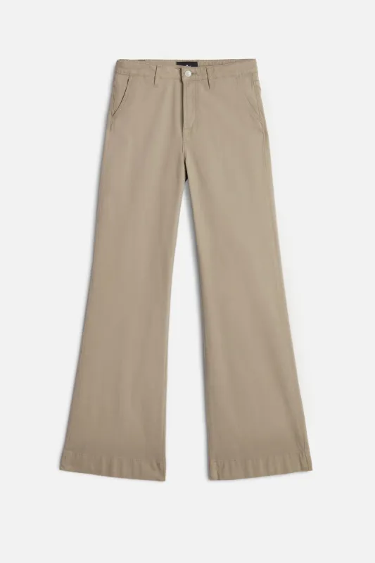 MODERN DOJO in Comfort Twill Military made by 7 For All Mankind