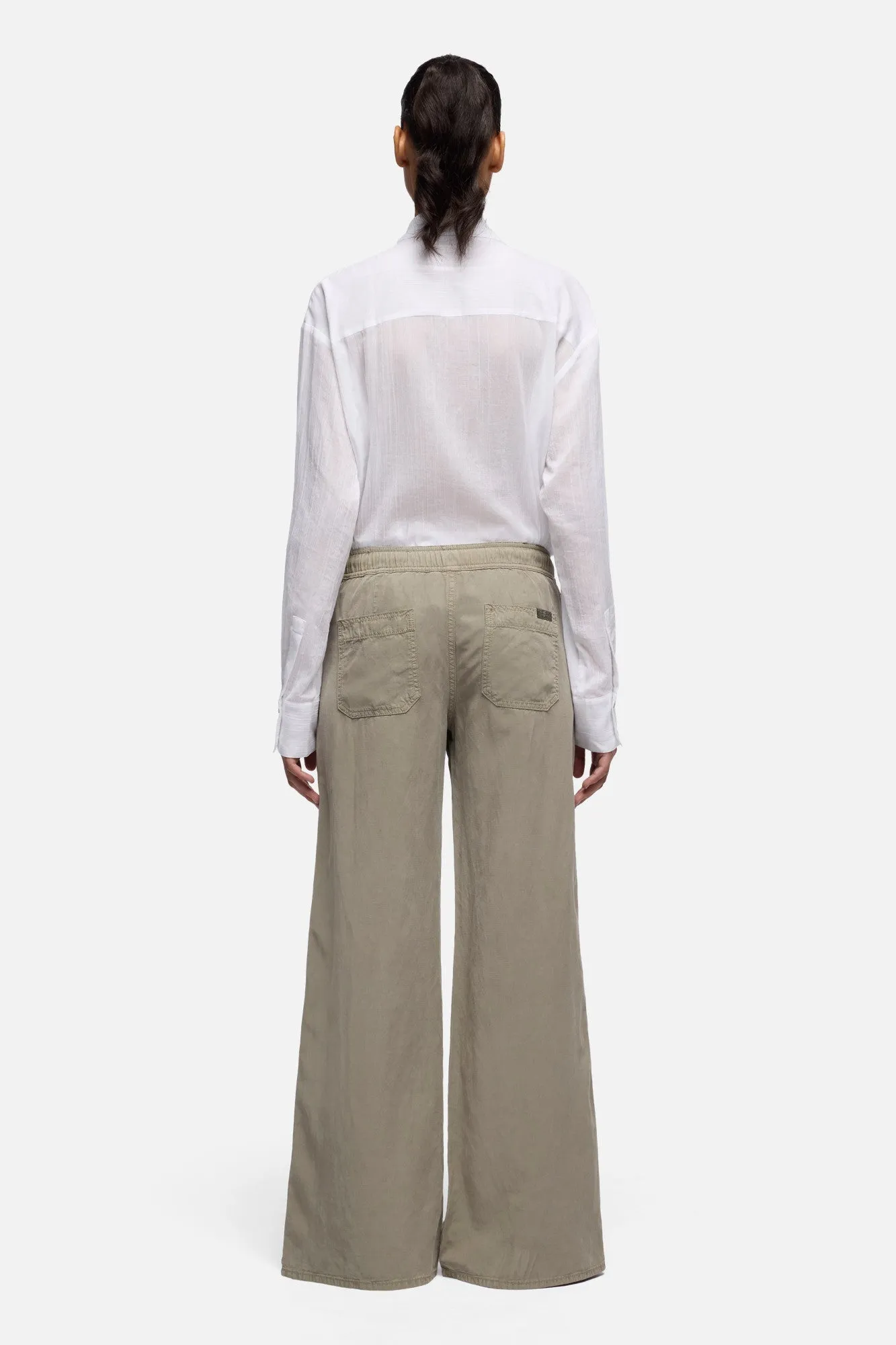 UTILITY PULL ON WIDE LEG in Lyocell Linen Military sold by 7 For All Mankind product image thumbnail 5