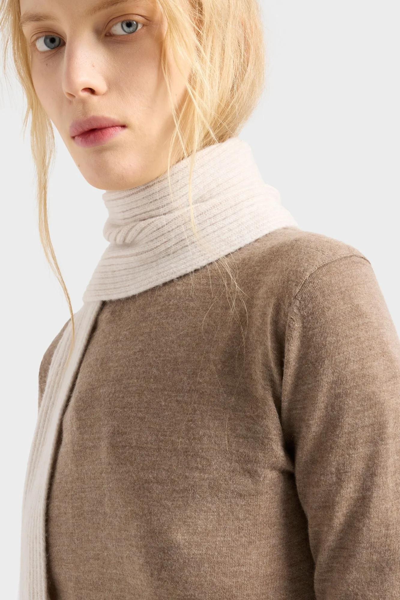 DOUBLE RIB CREWNECK SWEATER in Cashmere Sandcastle sold by 7 For All Mankind product image thumbnail 4
