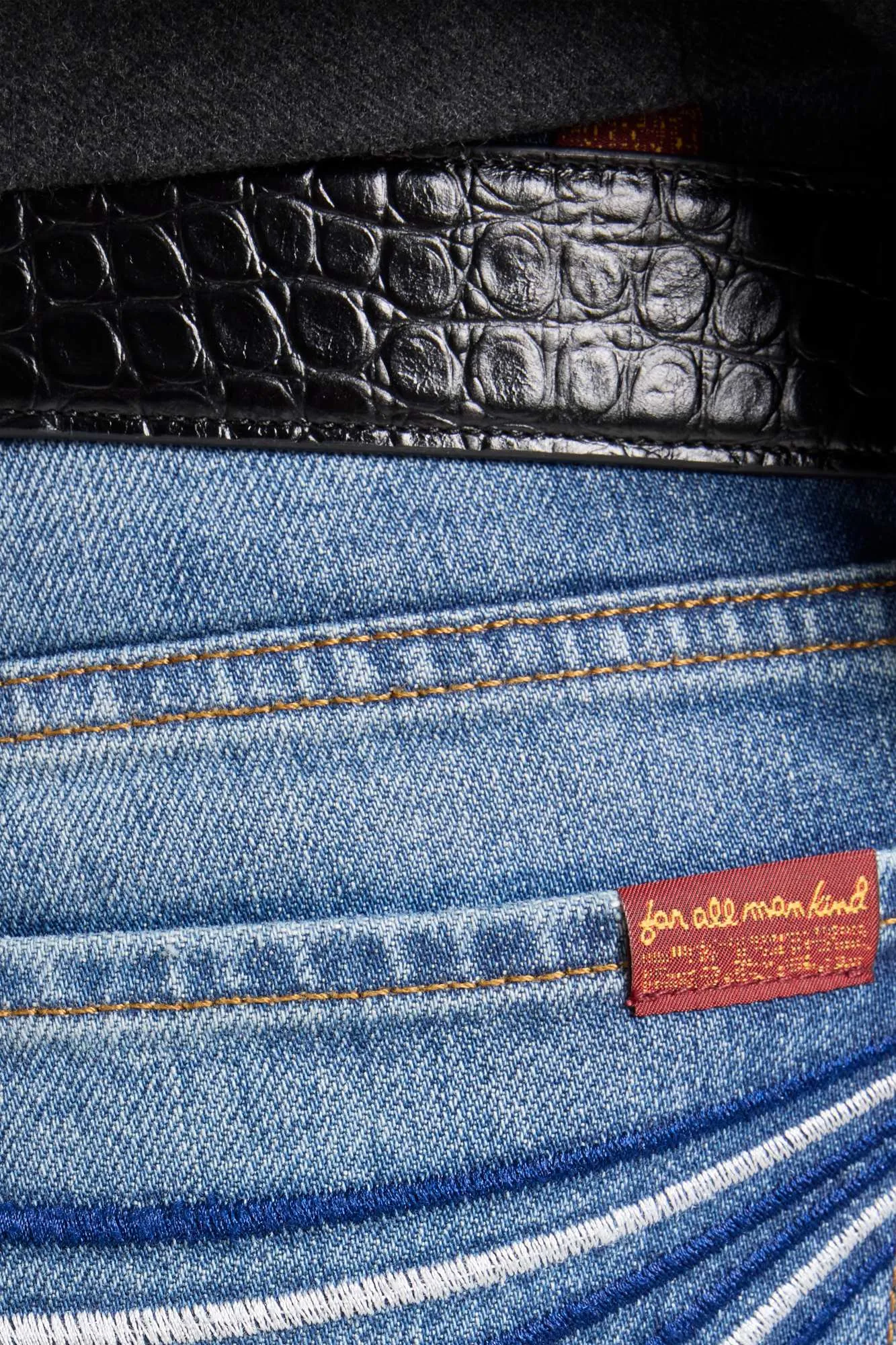 DOJO 30'' in Denim Bluefern sold by 7 For All Mankind product image thumbnail 4