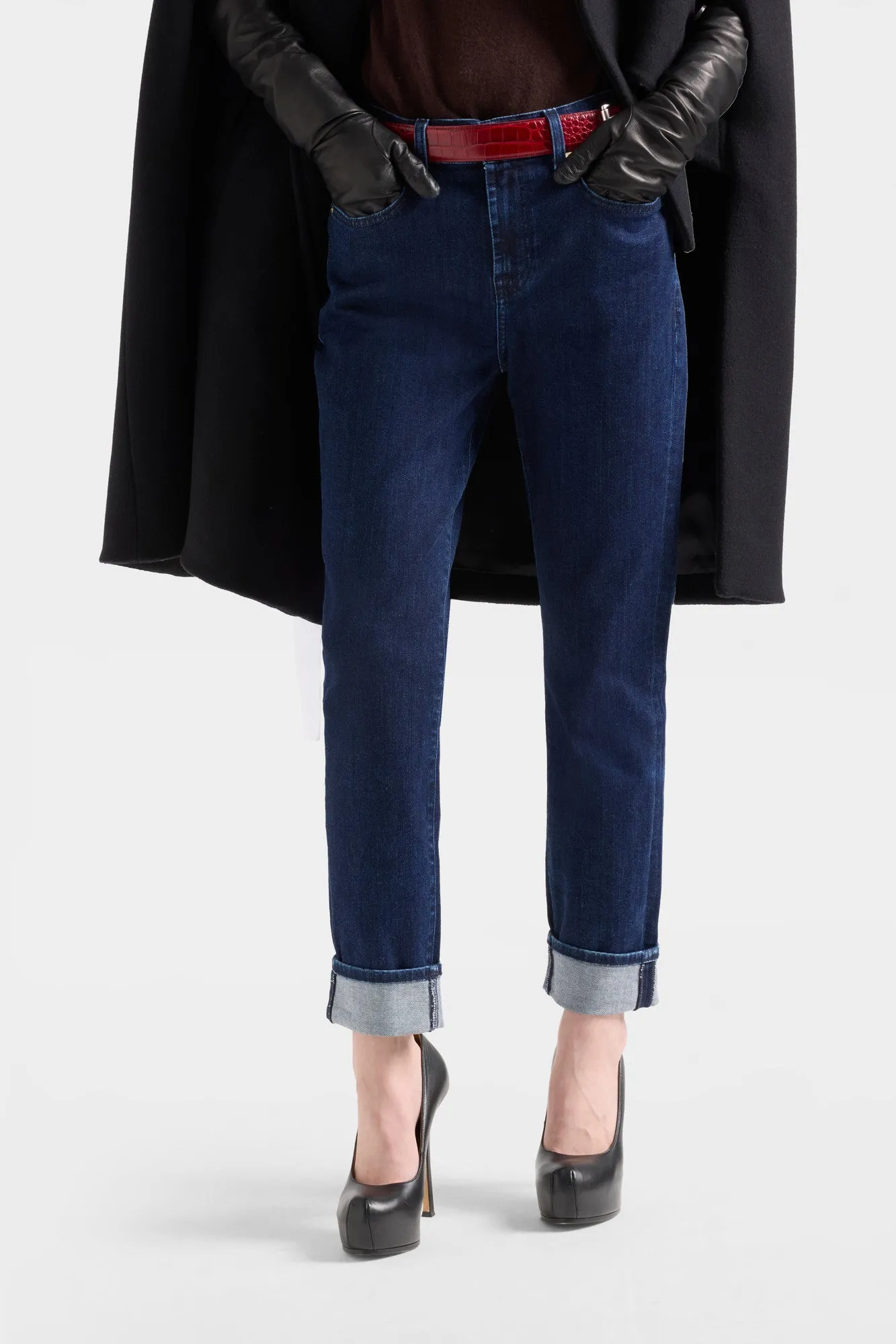 RELAXED SKINNY in Slim Illusion Classical sold by 7 For All Mankind product image thumbnail 3