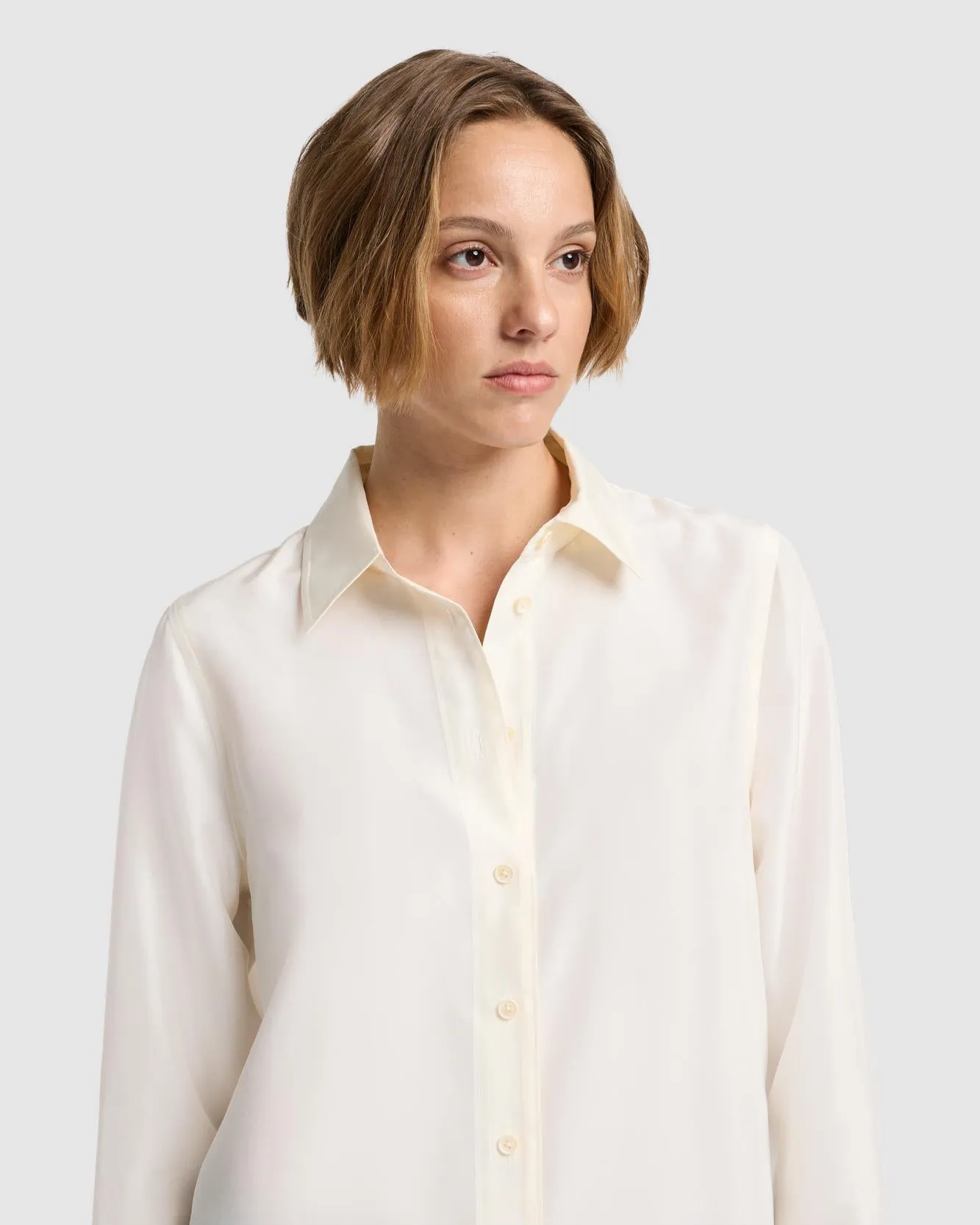 Silk Relaxed Shirt in Vintage White sold by 7 For All Mankind product image thumbnail 2