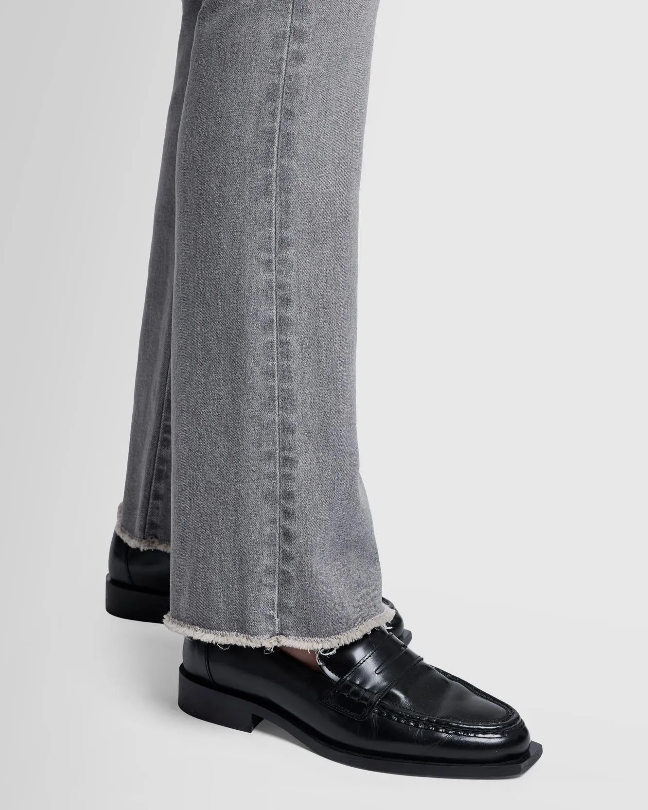 Tailorless Luxe Vintage Bootcut in Dust sold by 7 For All Mankind product image thumbnail 3