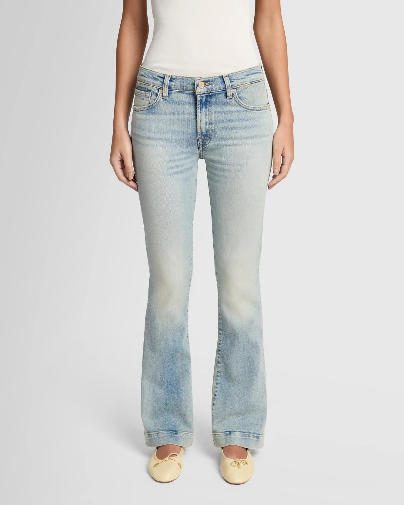 Tailorless Luxe Vintage Bootcut in Desert Sky sold by 7 For All Mankind product image thumbnail 2