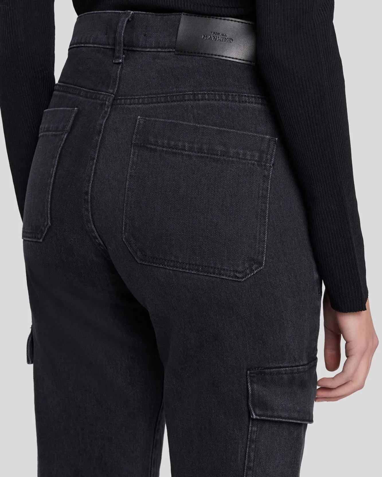 Logan Cropped Cargo Jean in Collide sold by 7 For All Mankind product image thumbnail 4