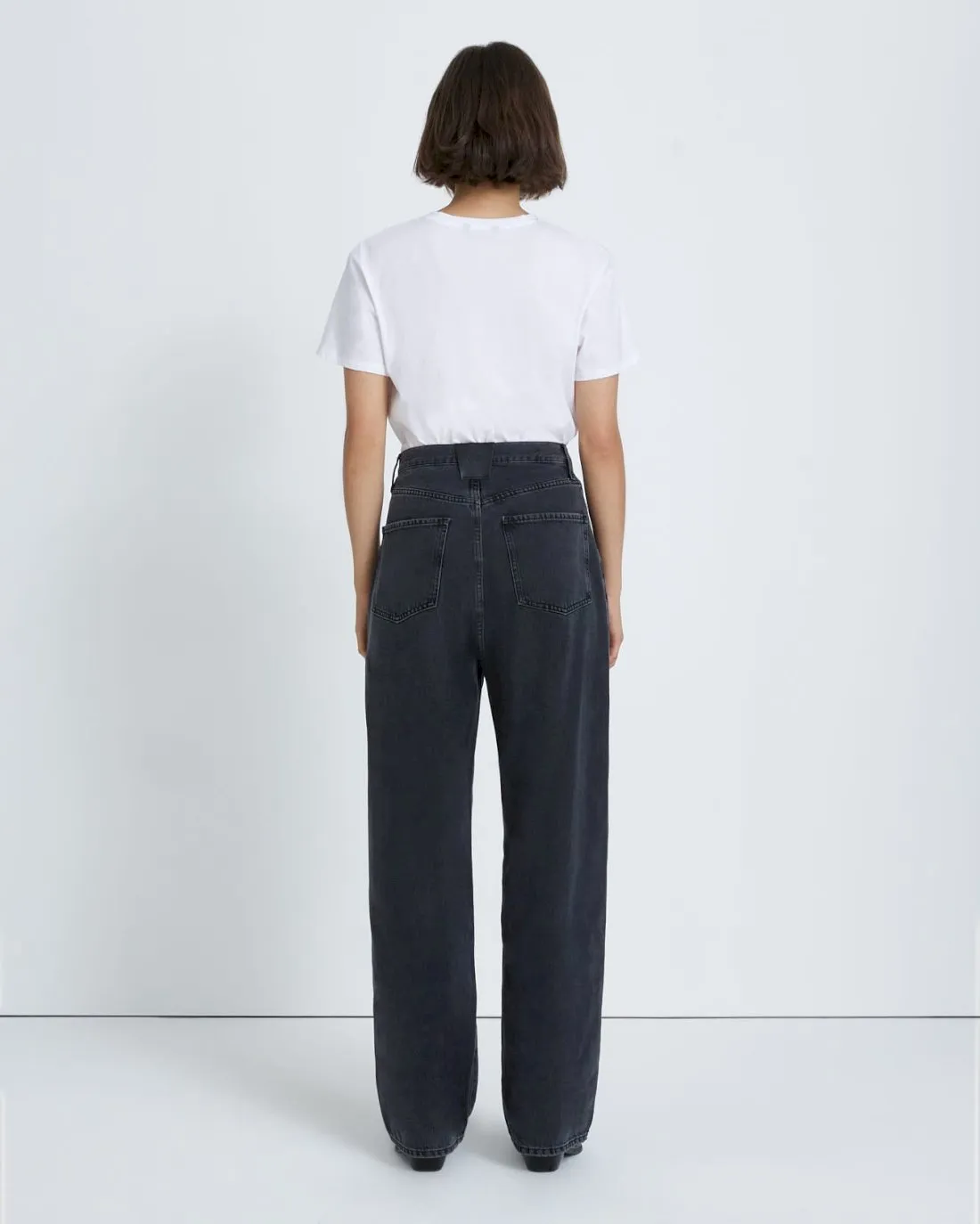 The Jennifer 90's Baggy Jean in Night Iris sold by 7 For All Mankind product image thumbnail 4