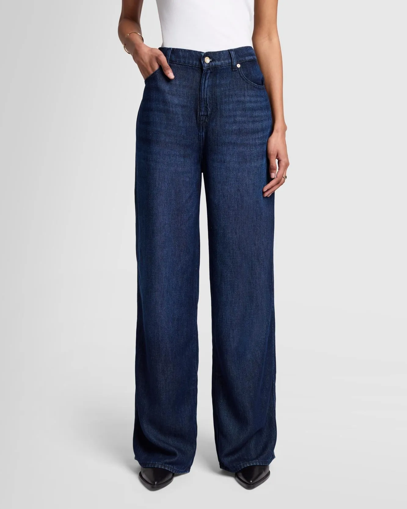 Denim Lustre Scout Oversized Straight in Stormy sold by 7 For All Mankind product image thumbnail 2