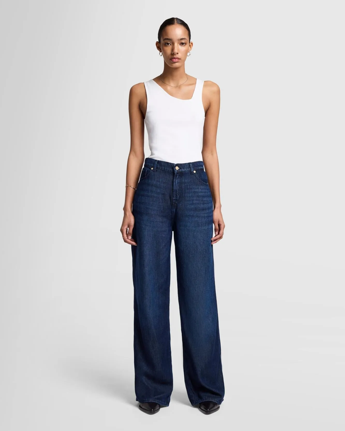 Denim Lustre Scout Oversized Straight in Stormy sold by 7 For All Mankind