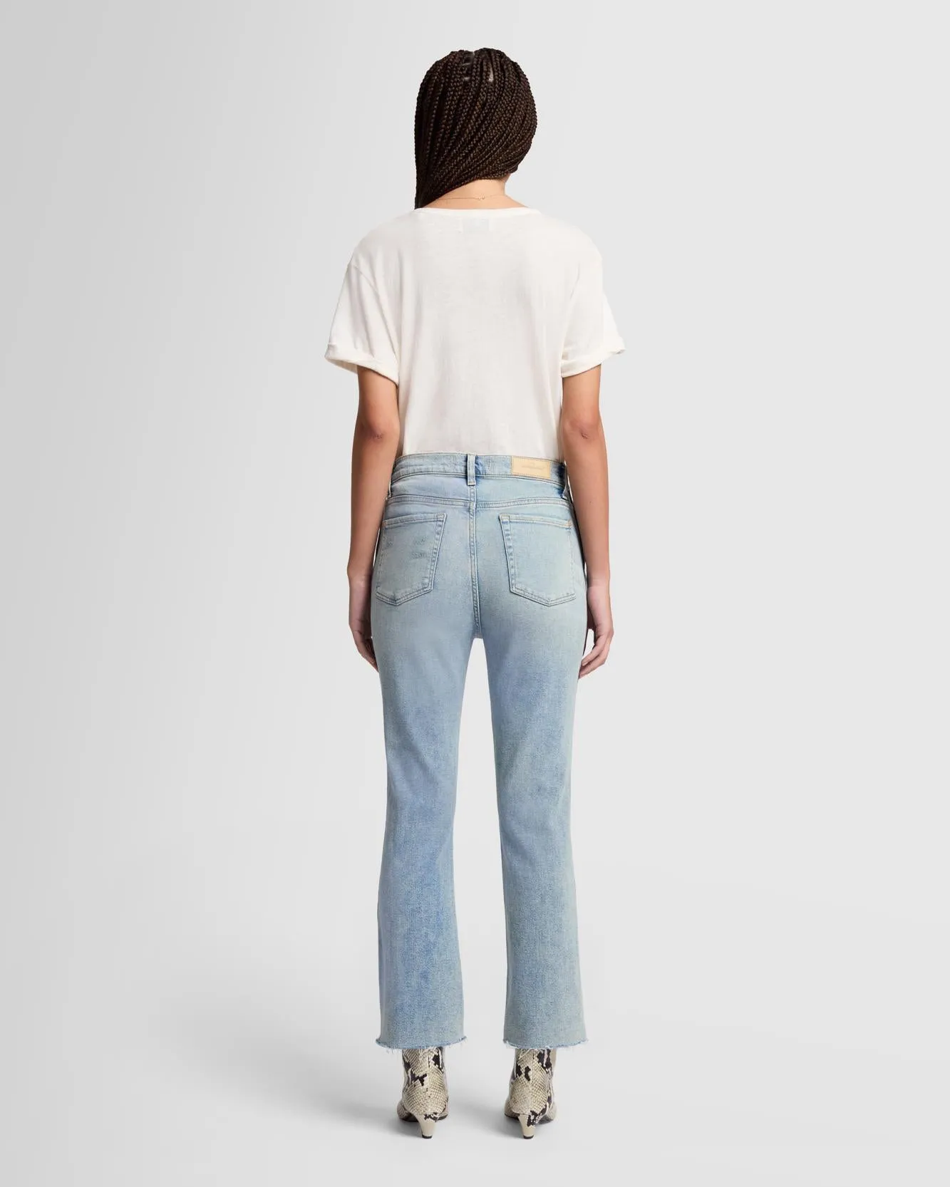 Luxe Vintage High Waist Slim Kick in Desert Sky sold by 7 For All Mankind product image thumbnail 4