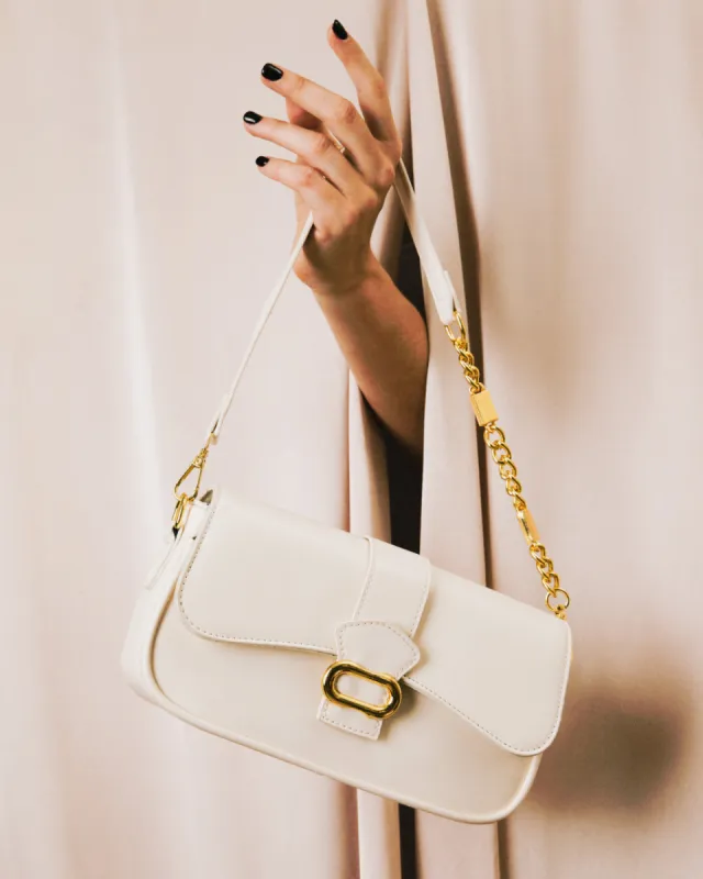 CHAIN STRAP SHOULDER BAG sold by 8 Other Reasons