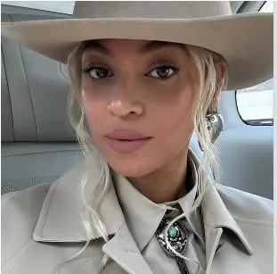 BEVERLY EARRING sold by 8 Other Reasons product image thumbnail 2