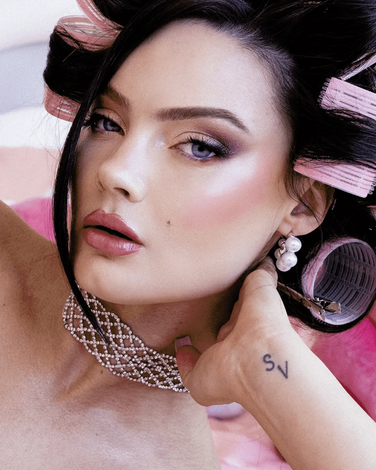 PEARL HUGGIE sold by 8 Other Reasons product image thumbnail 3