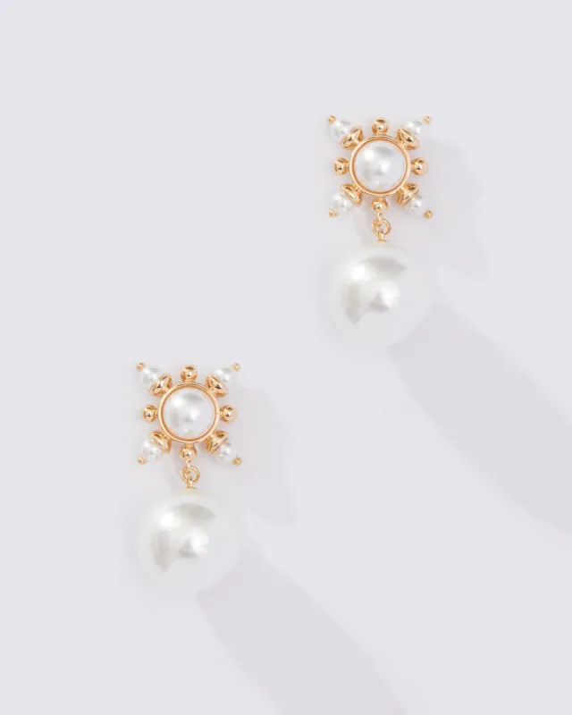 PEARL DROP EARRING sold by 8 Other Reasons