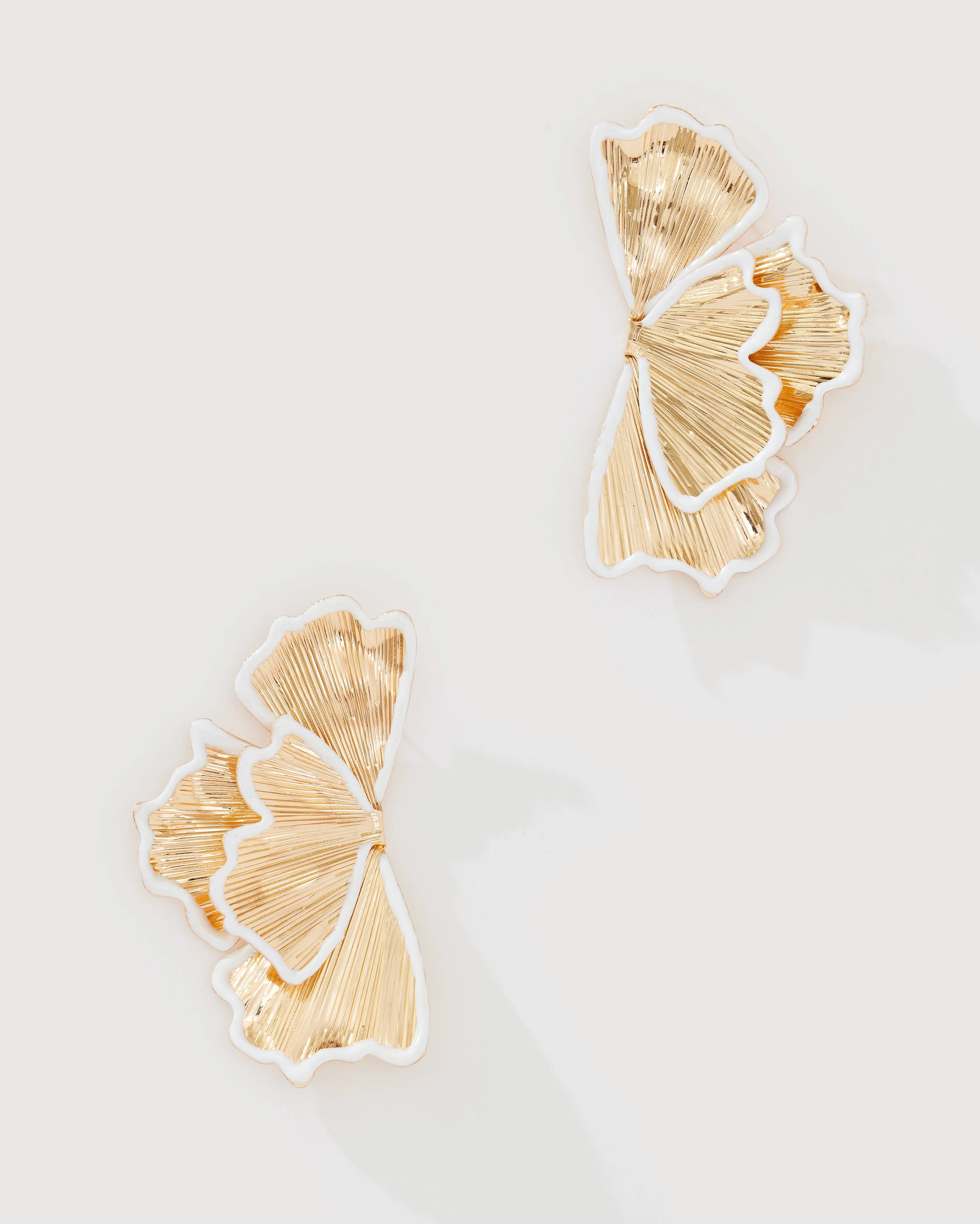 PETALÉ EARRING sold by 8 Other Reasons product image thumbnail 4