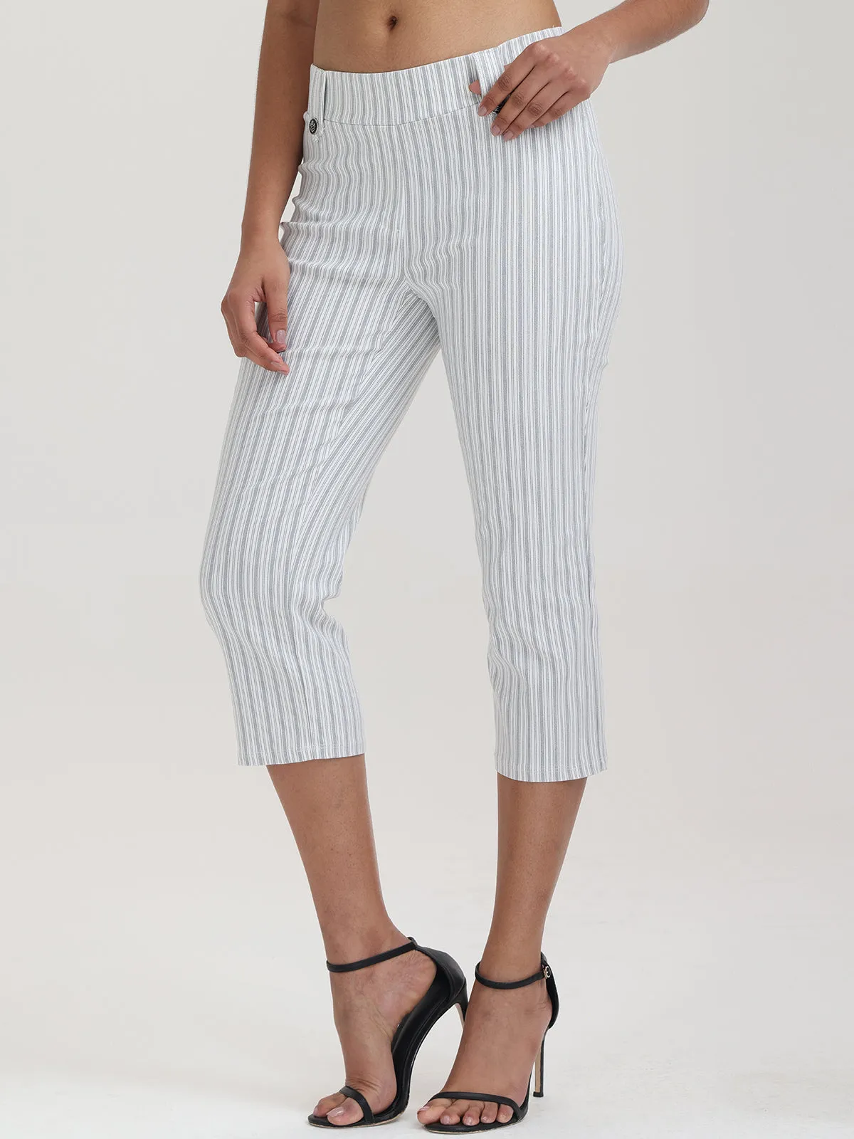 Mid-Rise Capri Crop Pants sold by 89th & Madison product image thumbnail 4