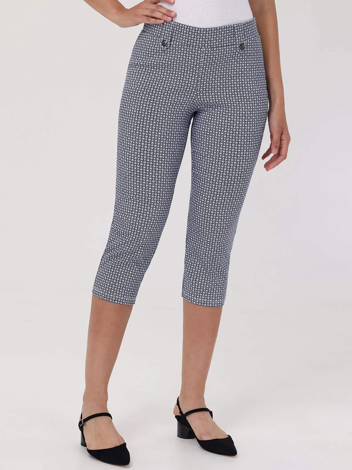 Ultra Stretch Pull-On Capri Pants sold by 89th & Madison product image thumbnail 4