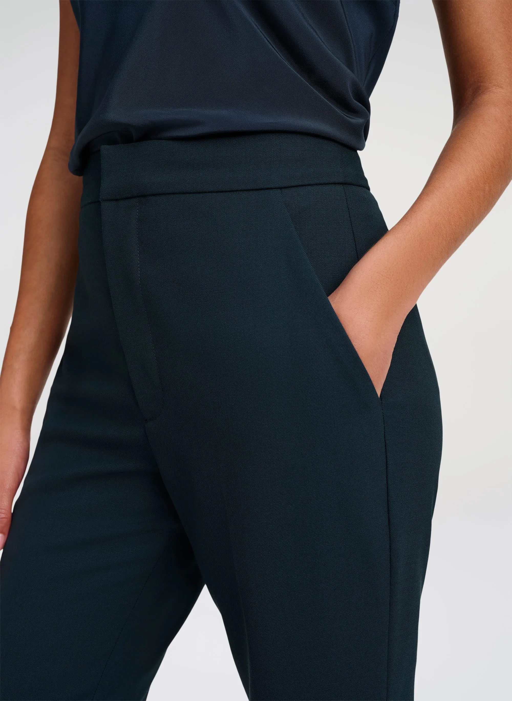 Sophie Stretch Tailored Pant sold by A.L.C. product image thumbnail 2