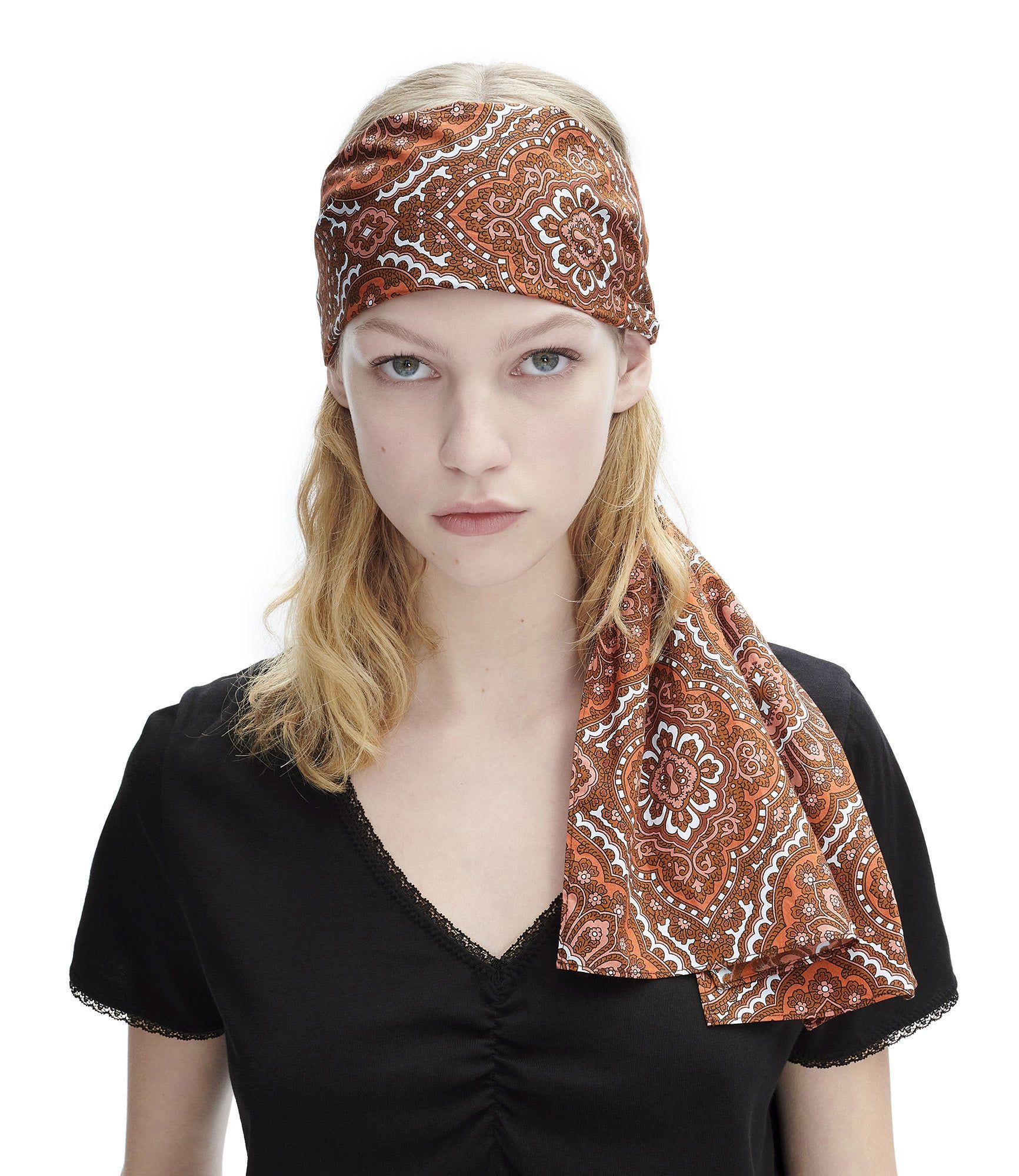 Andrew scarf sold by A.P.C. product image thumbnail 2