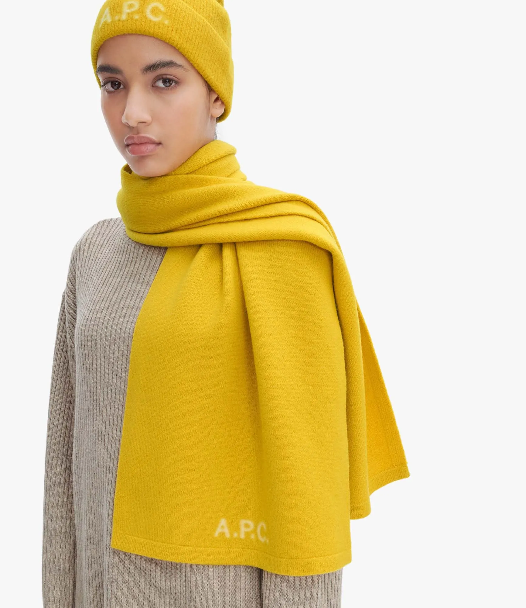 William scarf sold by A.P.C. product image thumbnail 3