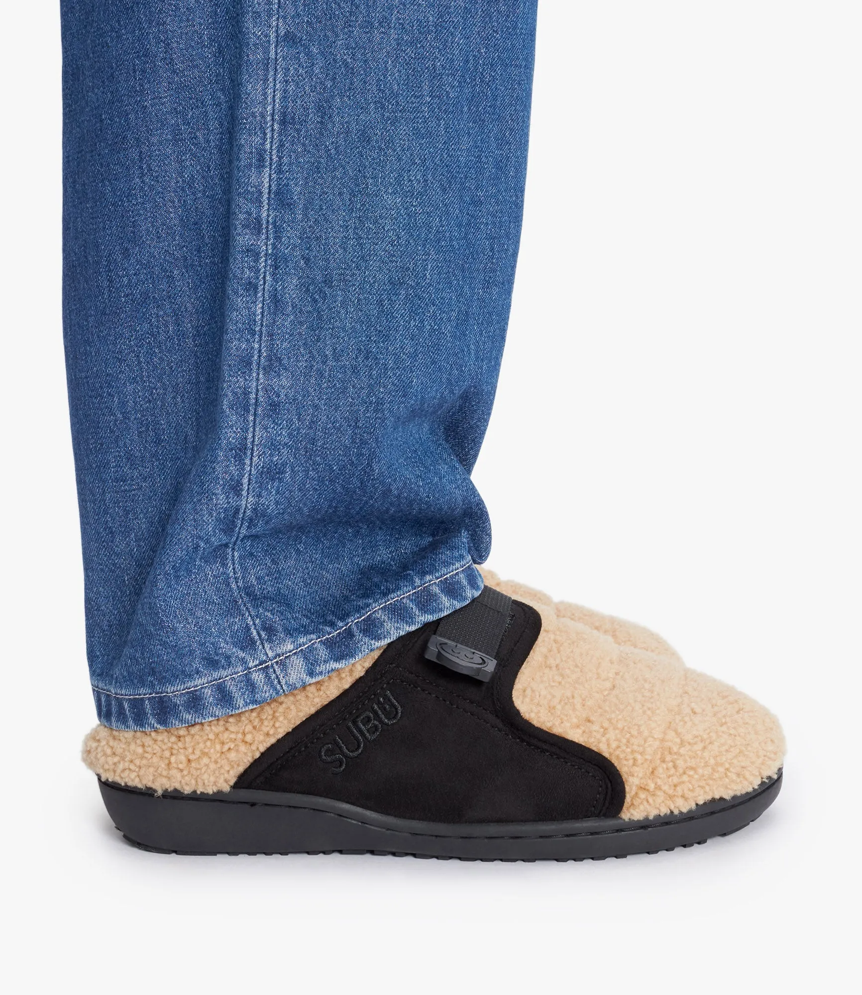 A.P.C. x Subu Winter belt sandals sold by A.P.C. product image thumbnail 2