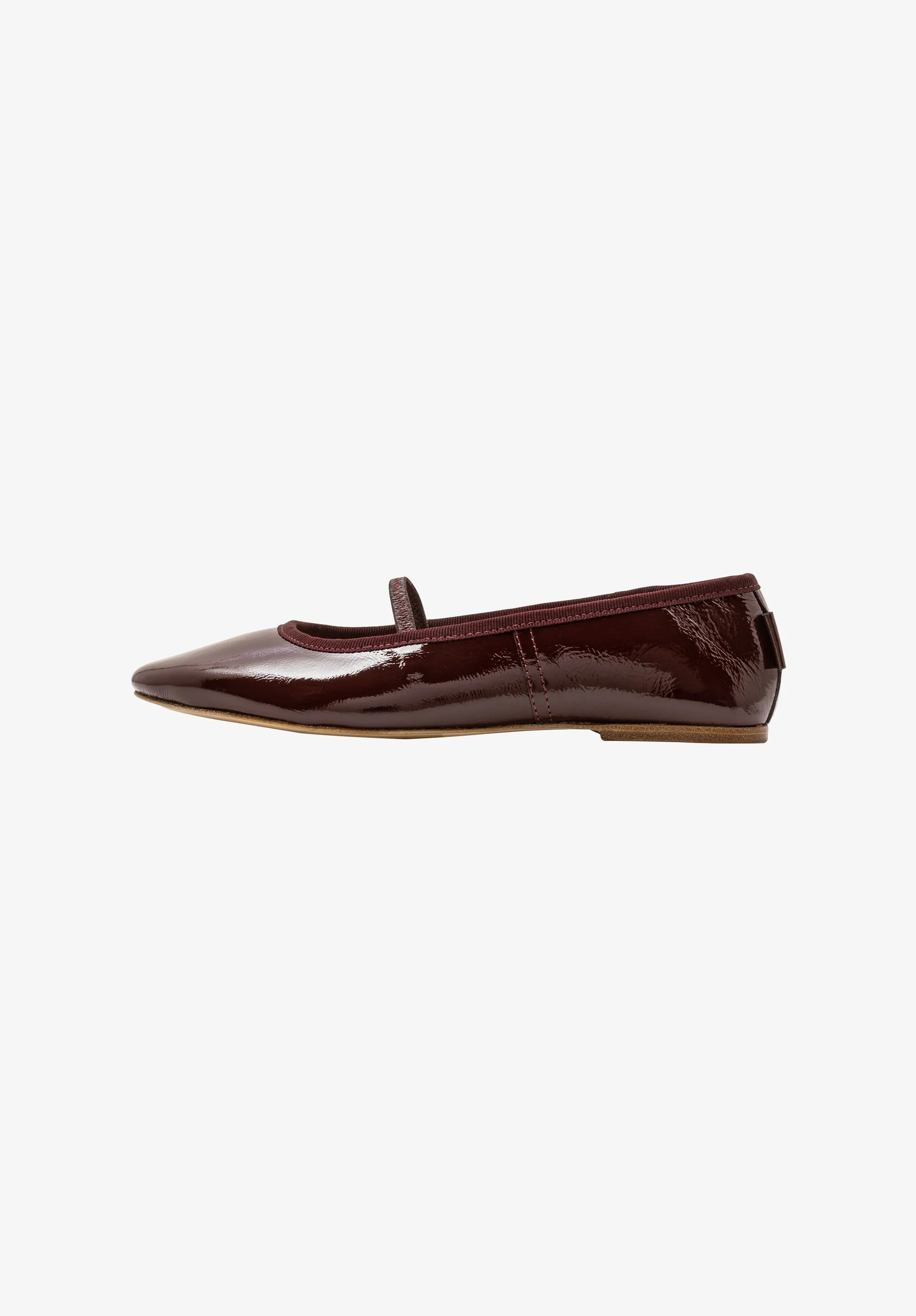 Swan ballet flats sold by A.P.C.