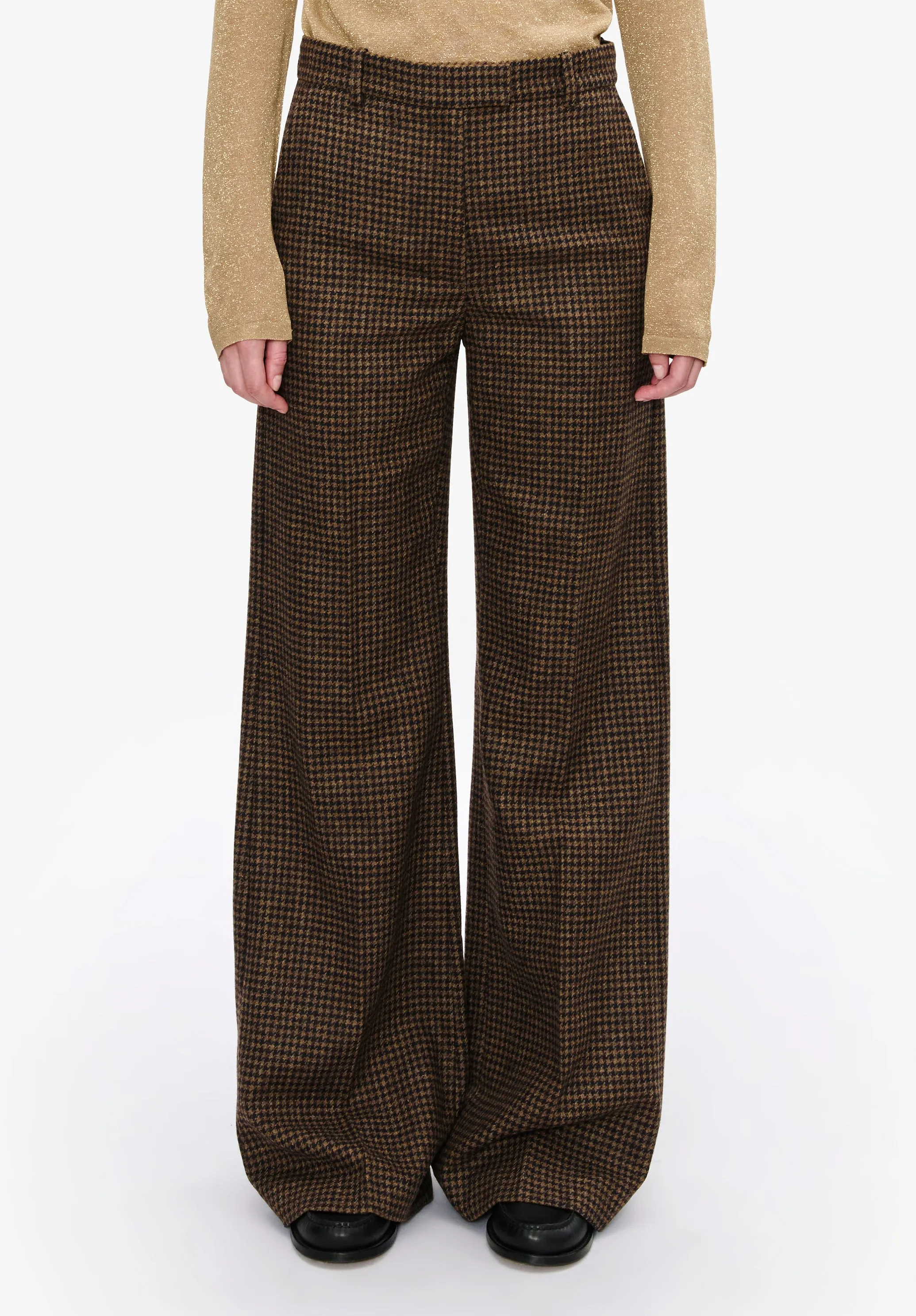 Jude pants sold by A.P.C. product image thumbnail 4