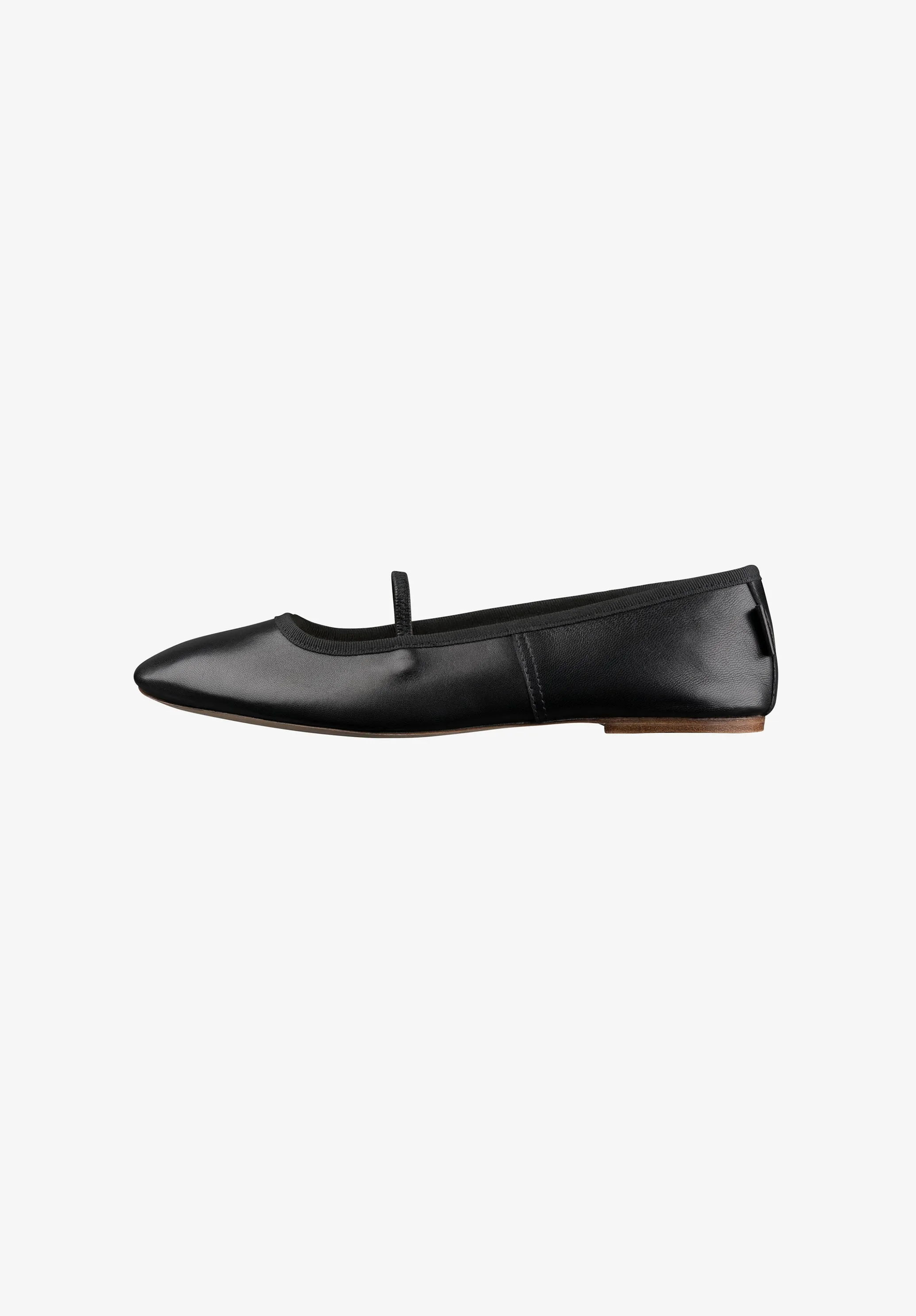 Swan ballet flats sold by A.P.C.