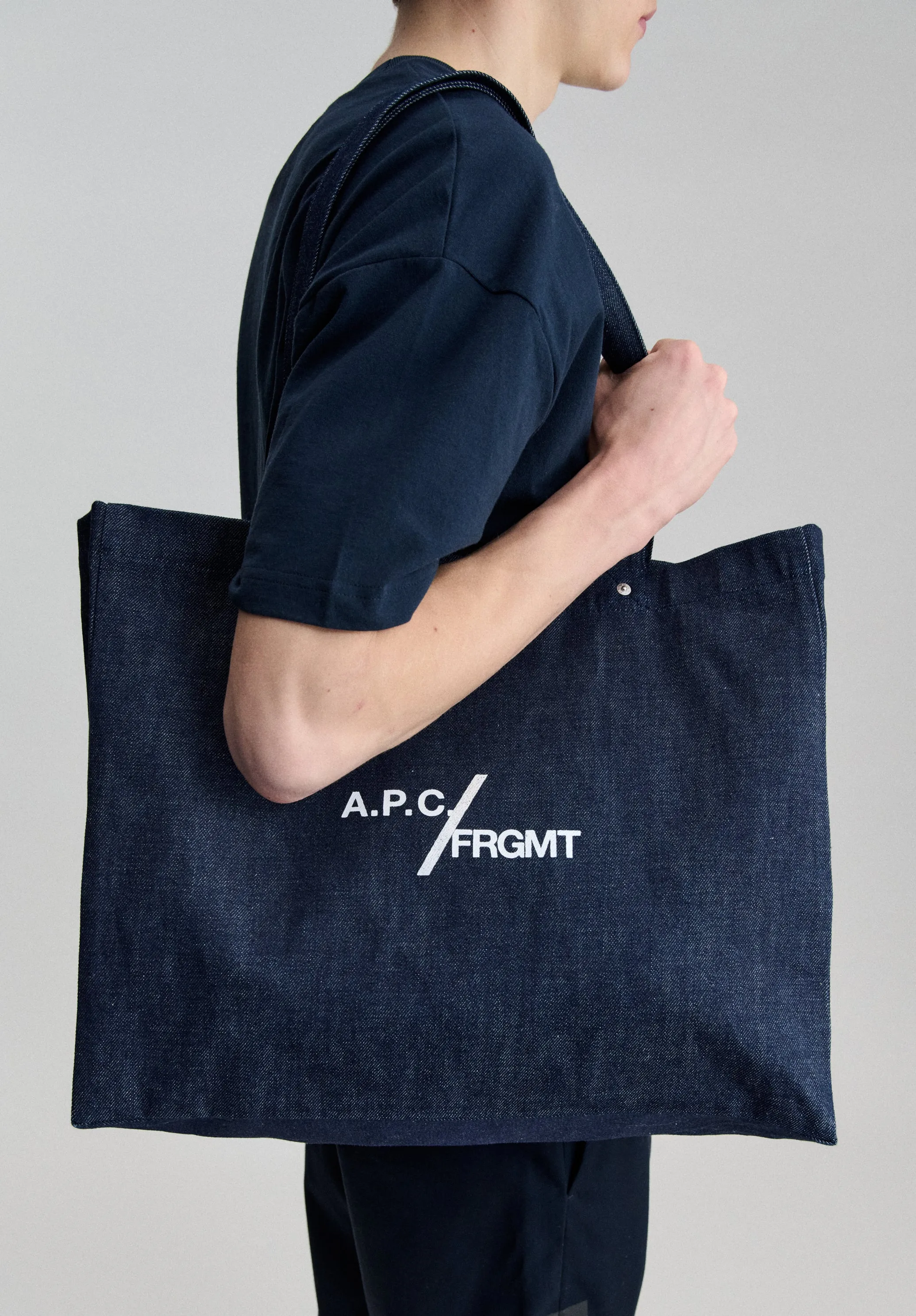 Je Sors Ce Soir shopping bag sold by A.P.C.