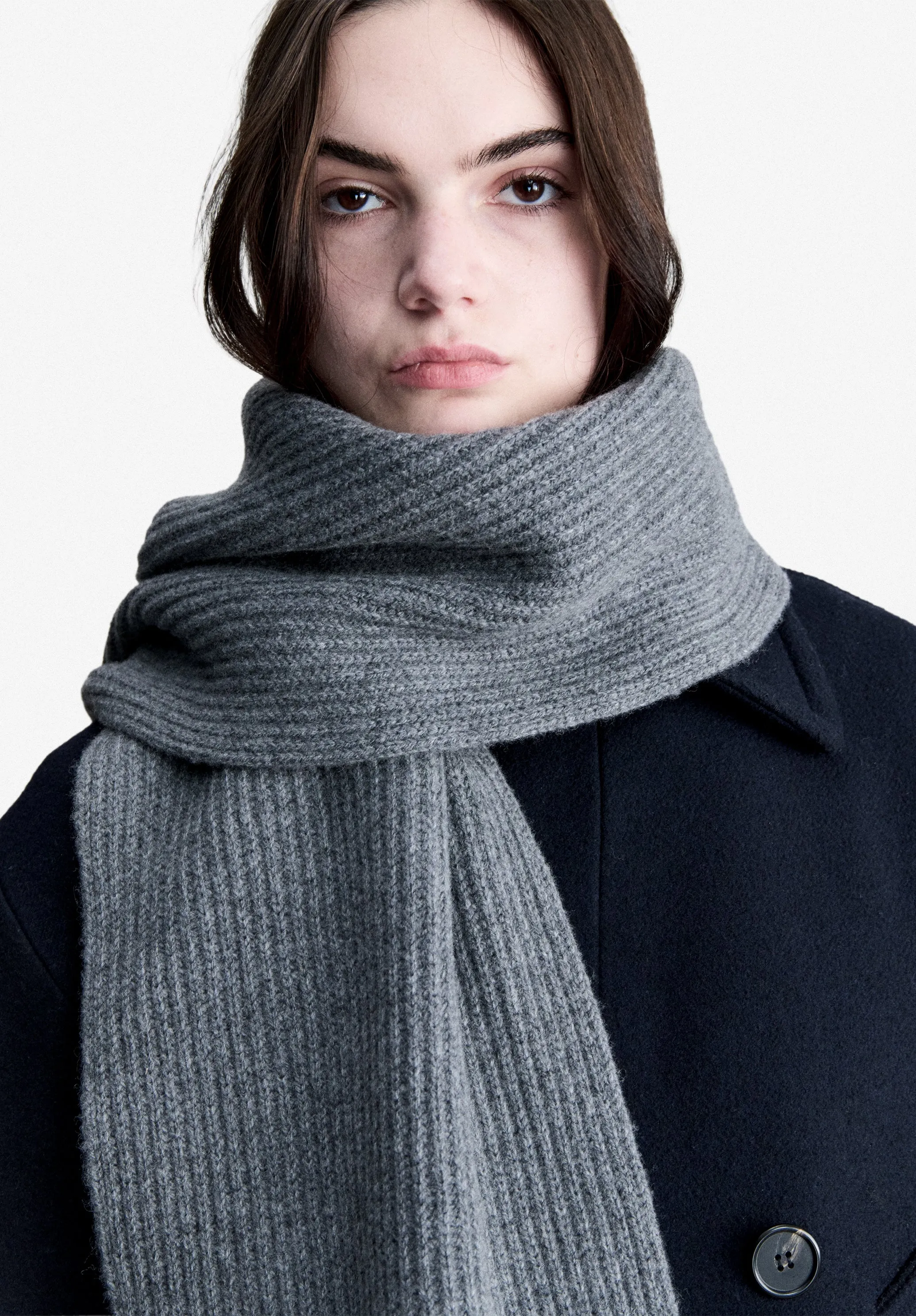 Sasha Scarf - Wool-cashmere scarf sold by A.P.C. product image thumbnail 3